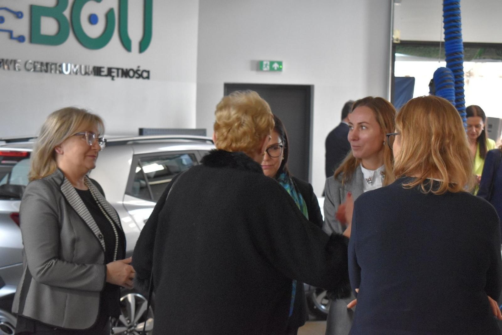 Zdjęcie w galerii na portalu naszwodzislaw.com: Nowy rozdział dla edukacji motoryzacyjnej w Powiecie Wodzisławskim [FOTO] wiadomości z regionu