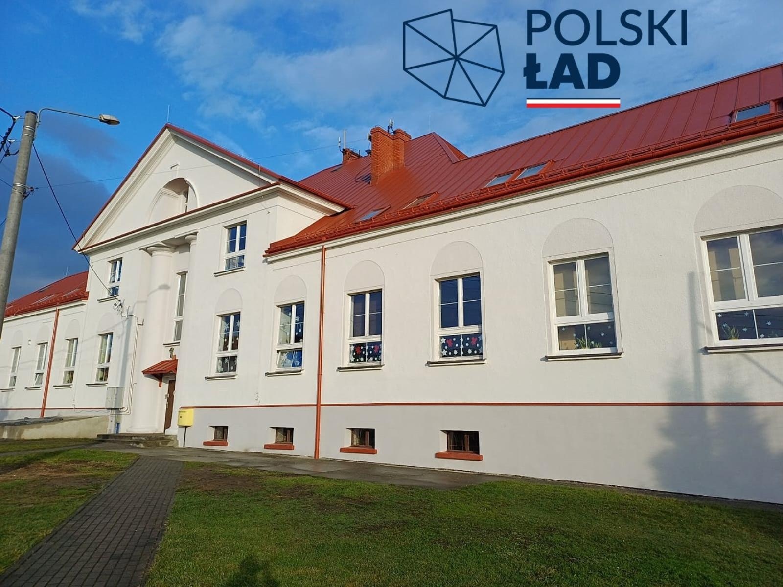 Zdjęcie w galerii na portalu naszwodzislaw.com: Szkoła w Łaziskach po remoncie. Placówka wypiękniała! wiadomości z regionu