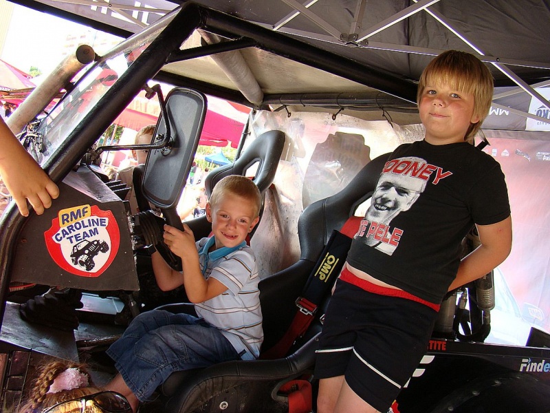 Zdjęcie w galerii na portalu naszwodzislaw.com: Z pozdrowieniami od Adama Małysza wiadomości z regionu