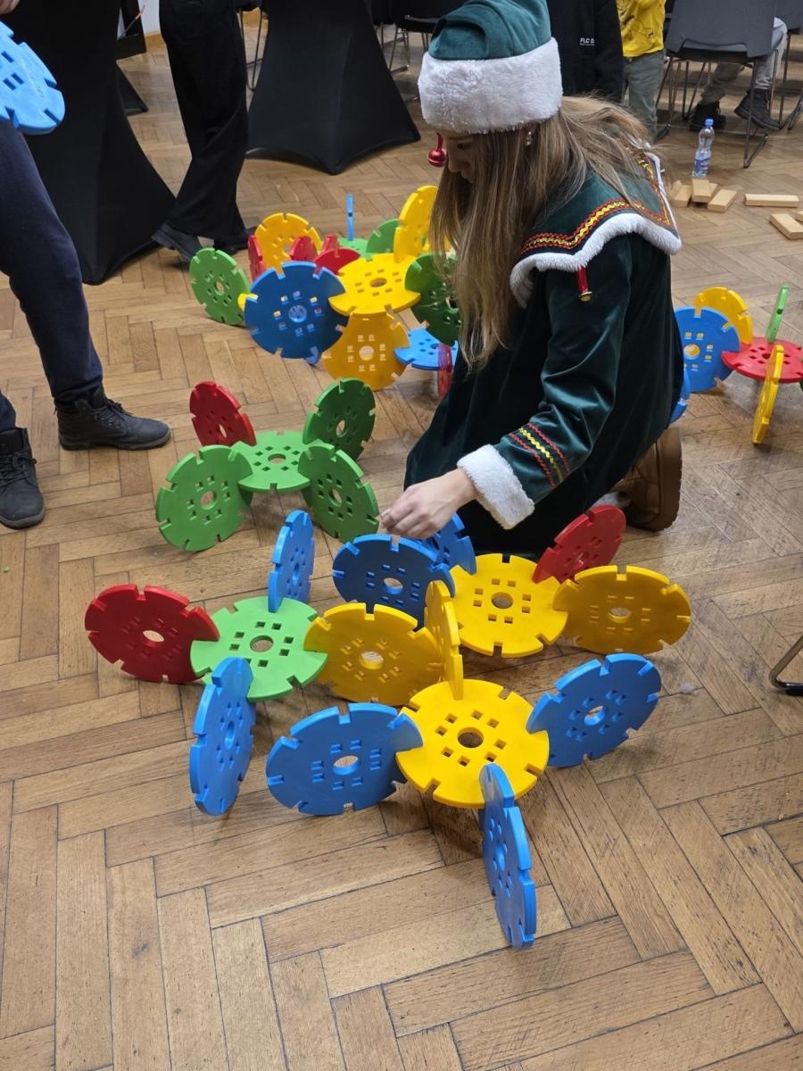 Zdjęcie w galerii na portalu naszwodzislaw.com: Ogromne zainteresowanie Kolędowaniem z rodziną zastępczą w Wodzisławiu Śląskim wiadomości z regionu