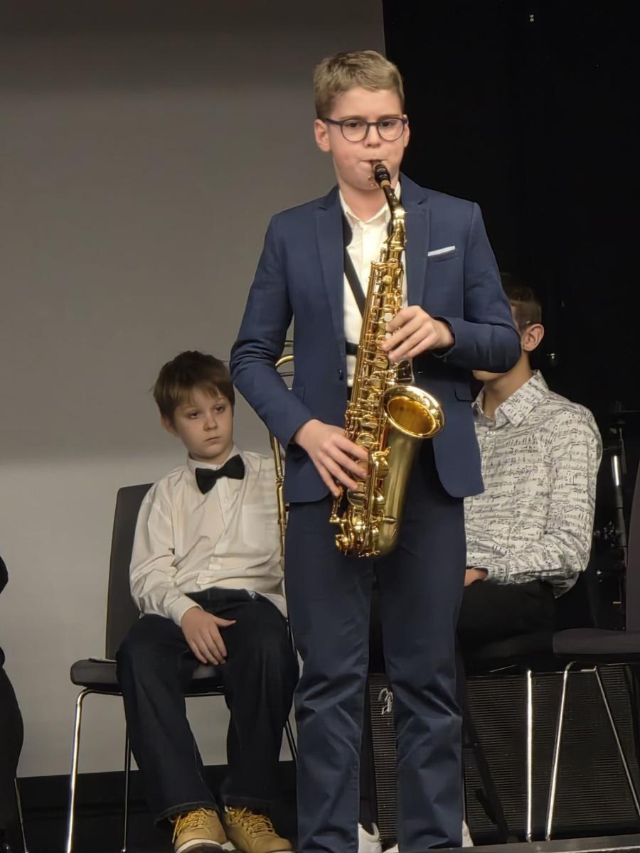 Zdjęcie w galerii na portalu naszwodzislaw.com: Ogromne zainteresowanie Kolędowaniem z rodziną zastępczą w Wodzisławiu Śląskim wiadomości z regionu