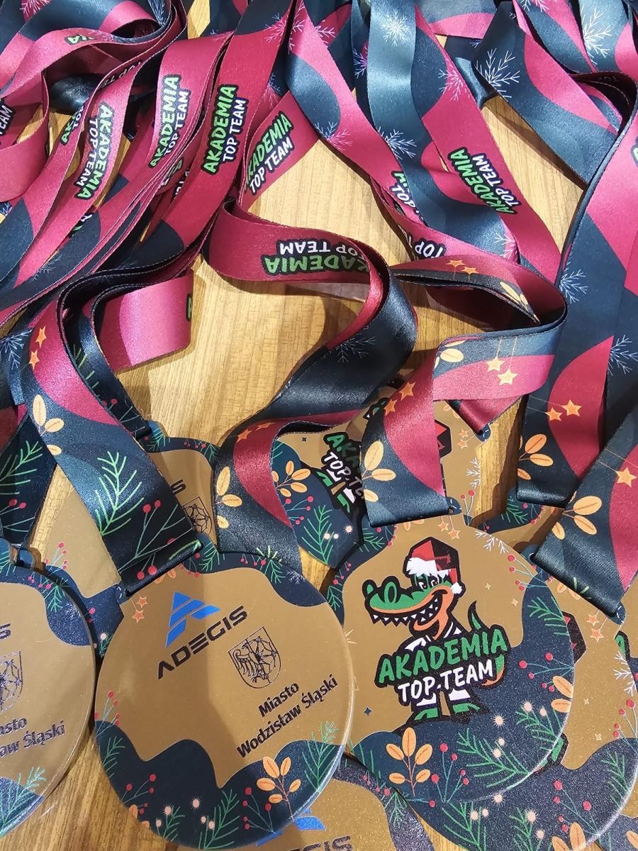 Zdjęcie w galerii na portalu naszwodzislaw.com: Turniej Akademii Top Team. Sportowa rywalizacja i integracja młodych zawodników [FOTO] wiadomości z regionu