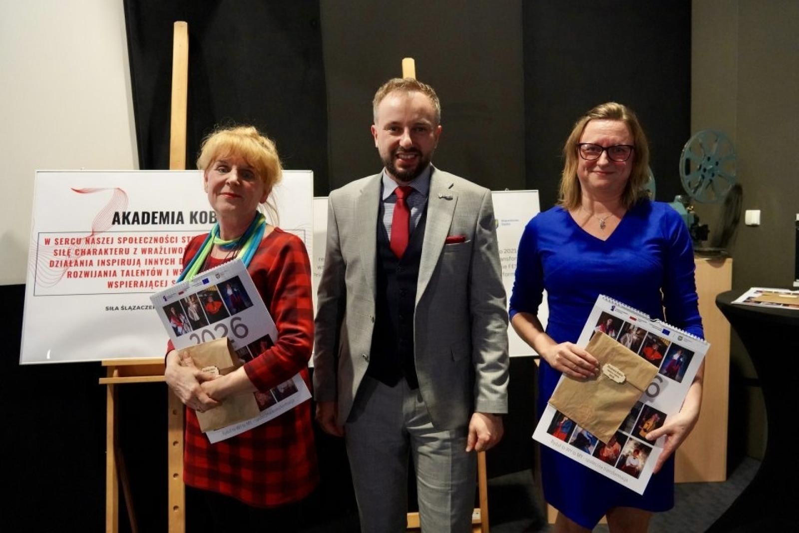 Zdjęcie w galerii na portalu naszwodzislaw.com: Rydułtowy: Kobieta#liderka 2026. Premiera kalendarza pełna inspiracji i kobiecej siły [FOTO] wiadomości z regionu
