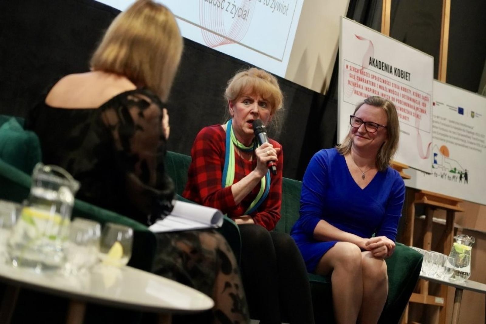 Zdjęcie w galerii na portalu naszwodzislaw.com: Rydułtowy: Kobieta#liderka 2026. Premiera kalendarza pełna inspiracji i kobiecej siły [FOTO] wiadomości z regionu