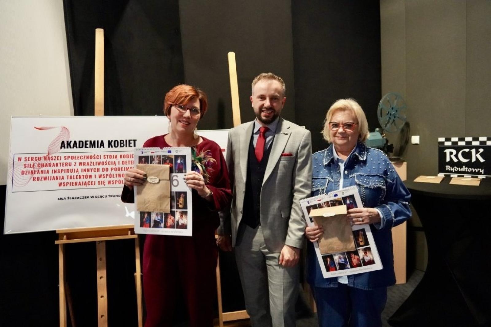 Zdjęcie w galerii na portalu naszwodzislaw.com: Rydułtowy: Kobieta#liderka 2026. Premiera kalendarza pełna inspiracji i kobiecej siły [FOTO] wiadomości z regionu