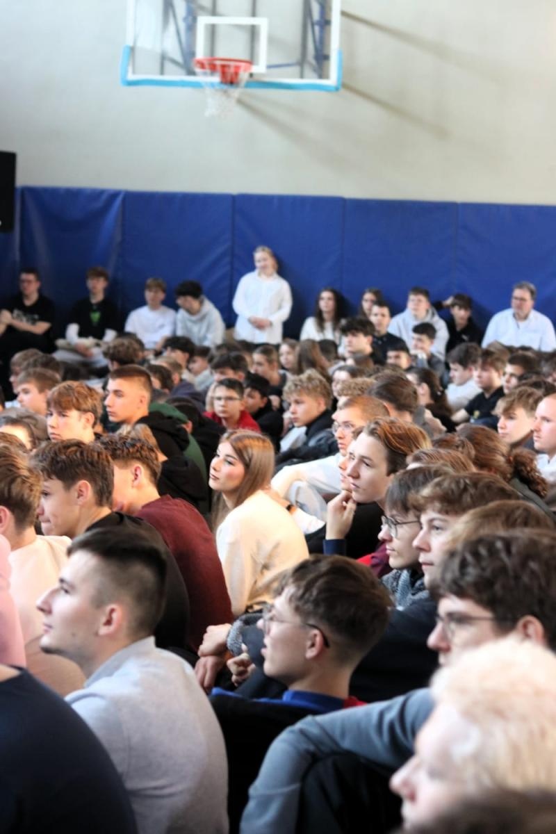 Zdjęcie w galerii na portalu naszwodzislaw.com: Gdy rodzi się dobro. Jasełka w Zespole Szkół Technicznych w Wodzisławiu Śląskim [FOTO] wiadomości z regionu