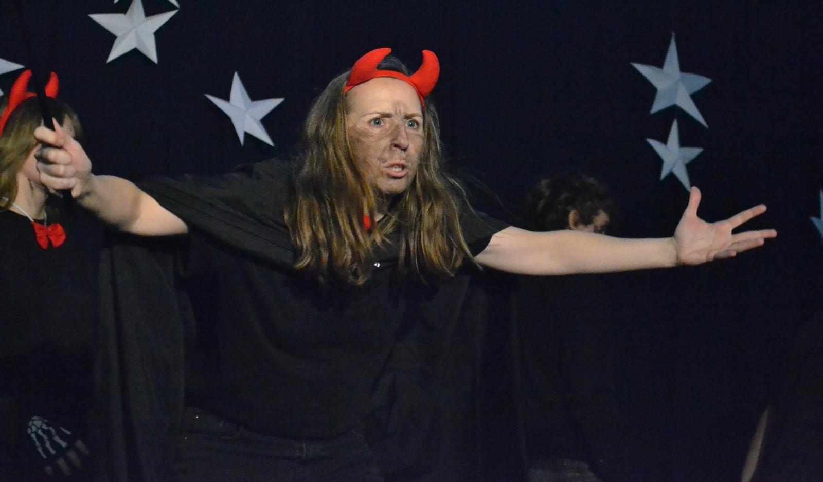 Zdjęcie w galerii na portalu naszwodzislaw.com: Gdy rodzi się dobro. Jasełka w Zespole Szkół Technicznych w Wodzisławiu Śląskim [FOTO] wiadomości z regionu