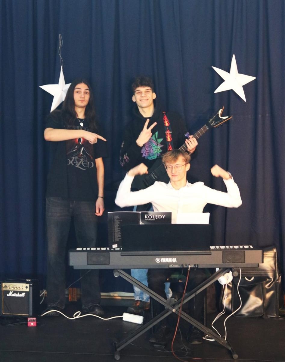 Zdjęcie w galerii na portalu naszwodzislaw.com: Gdy rodzi się dobro. Jasełka w Zespole Szkół Technicznych w Wodzisławiu Śląskim [FOTO] wiadomości z regionu