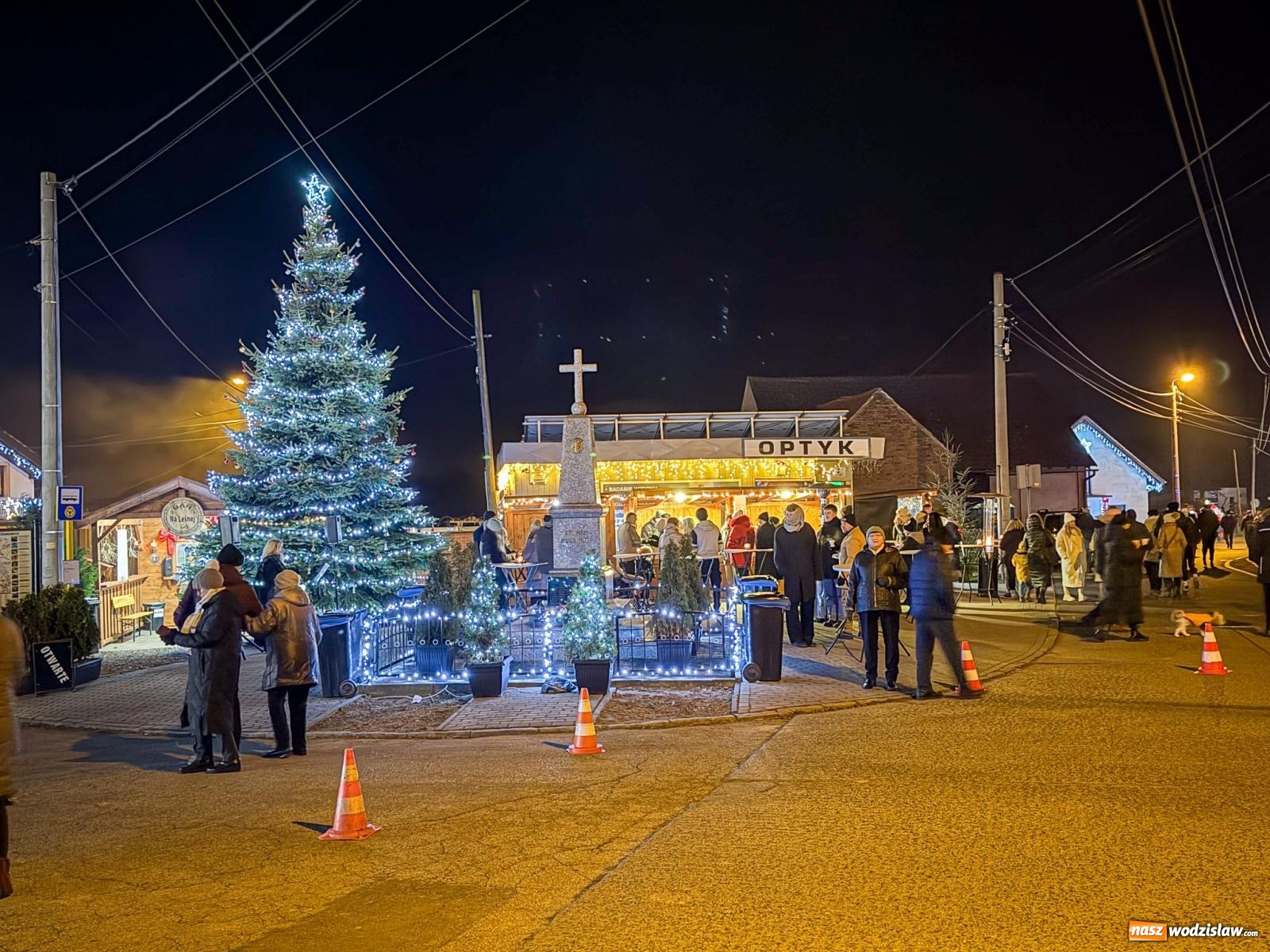 Zdjęcie w galerii na portalu naszwodzislaw.com: Griswoldowo niedaleko Wodzisławia Śląskiego. Nowa Wioska w świątecznej szacie wiadomości z regionu