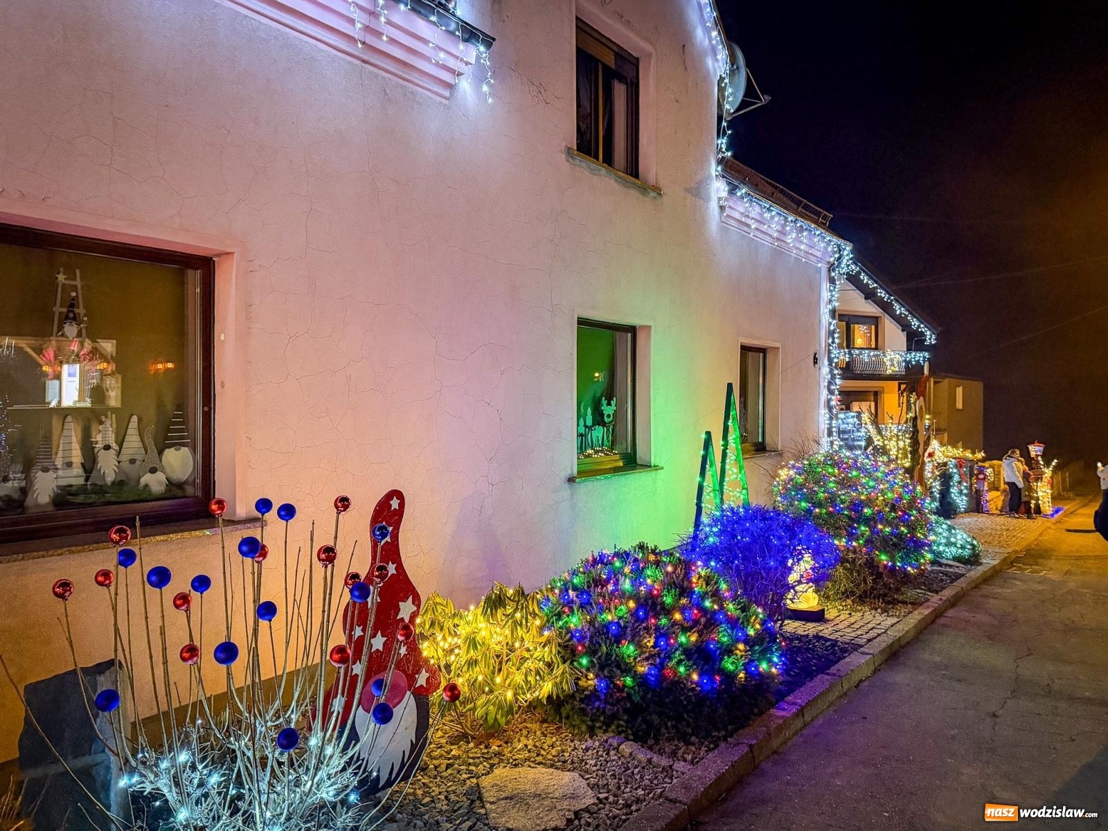 Zdjęcie w galerii na portalu naszwodzislaw.com: Griswoldowo niedaleko Wodzisławia Śląskiego. Nowa Wioska w świątecznej szacie wiadomości z regionu