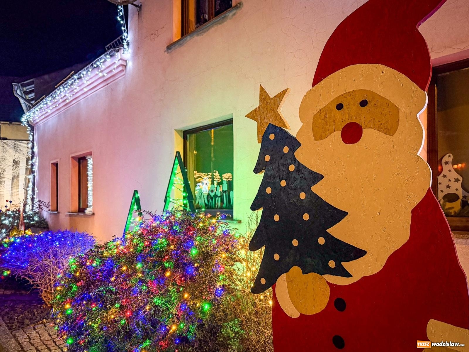 Zdjęcie w galerii na portalu naszwodzislaw.com: Griswoldowo niedaleko Wodzisławia Śląskiego. Nowa Wioska w świątecznej szacie wiadomości z regionu