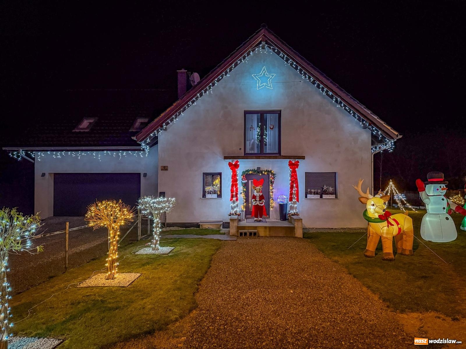 Zdjęcie w galerii na portalu naszwodzislaw.com: Griswoldowo niedaleko Wodzisławia Śląskiego. Nowa Wioska w świątecznej szacie wiadomości z regionu