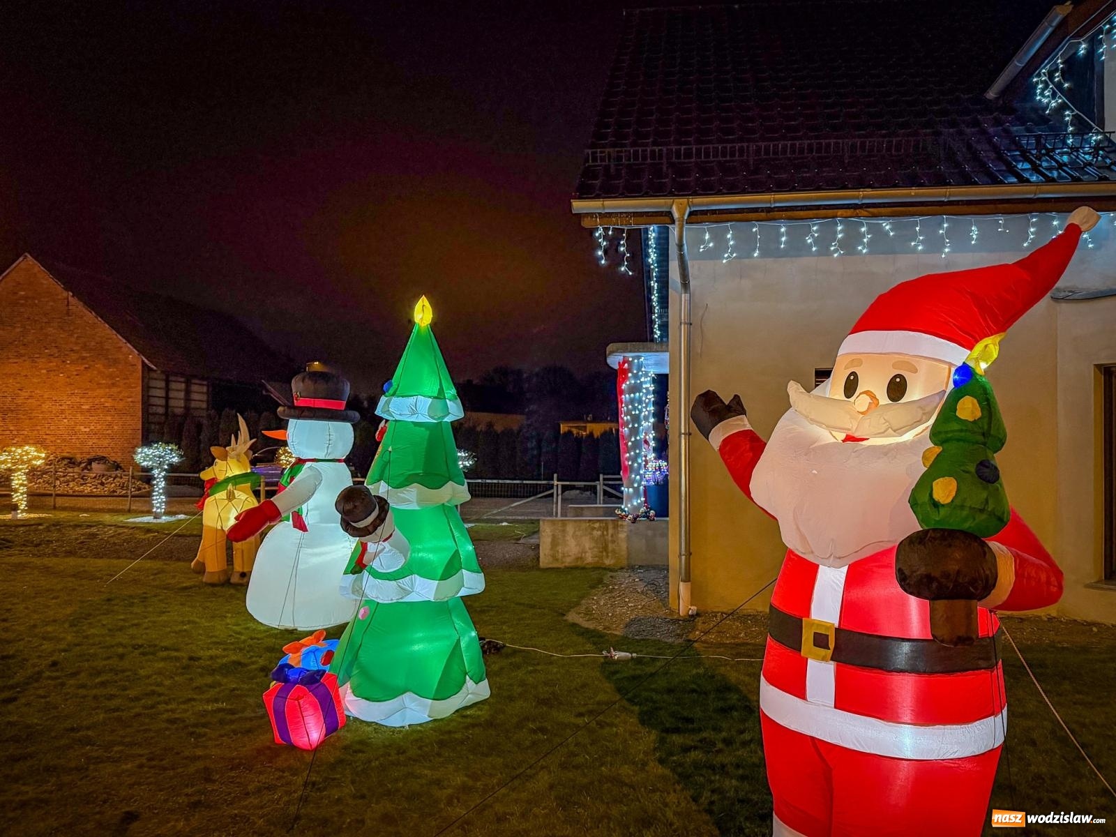 Zdjęcie w galerii na portalu naszwodzislaw.com: Griswoldowo niedaleko Wodzisławia Śląskiego. Nowa Wioska w świątecznej szacie wiadomości z regionu