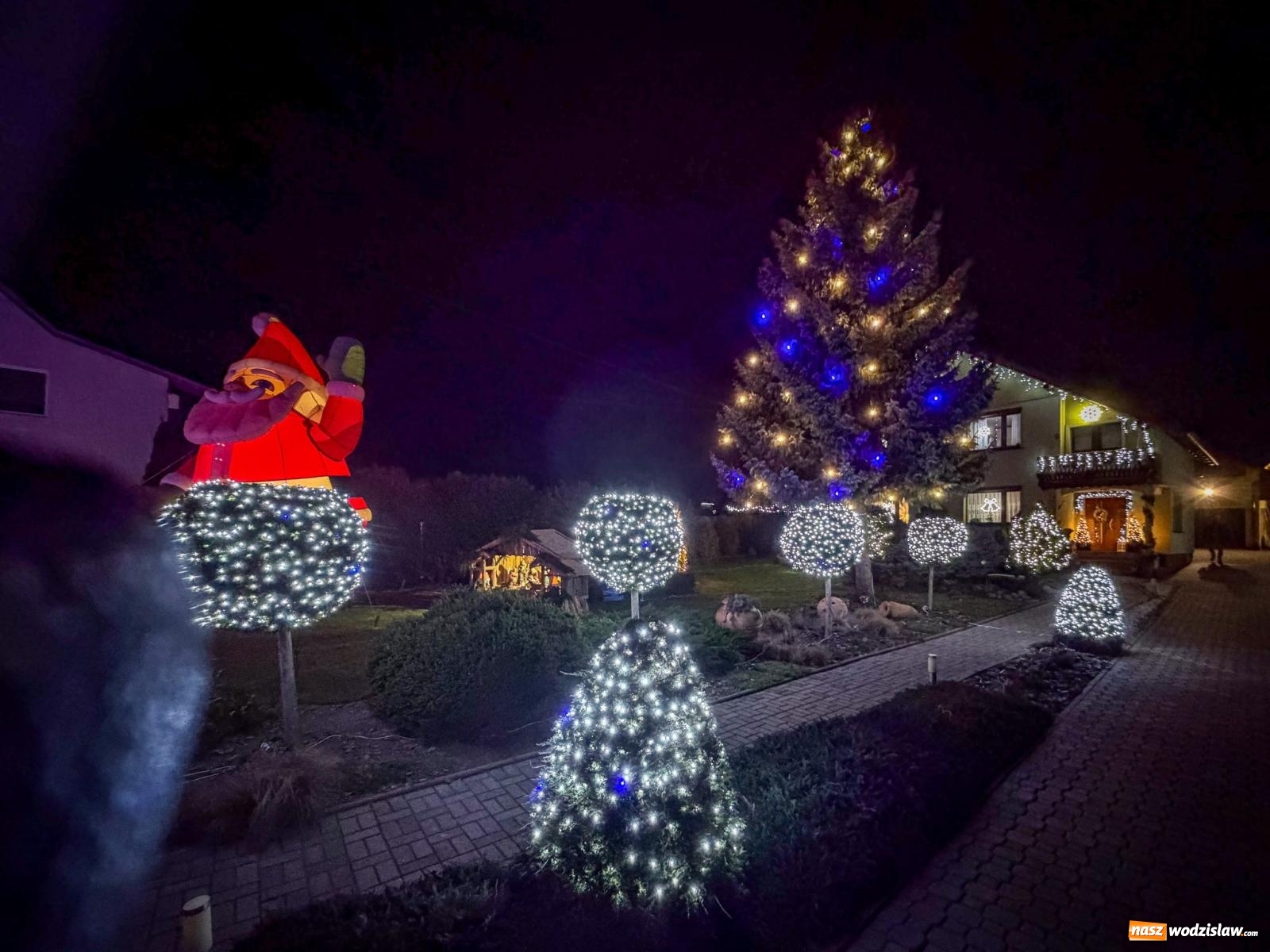 Zdjęcie w galerii na portalu naszwodzislaw.com: Griswoldowo niedaleko Wodzisławia Śląskiego. Nowa Wioska w świątecznej szacie wiadomości z regionu