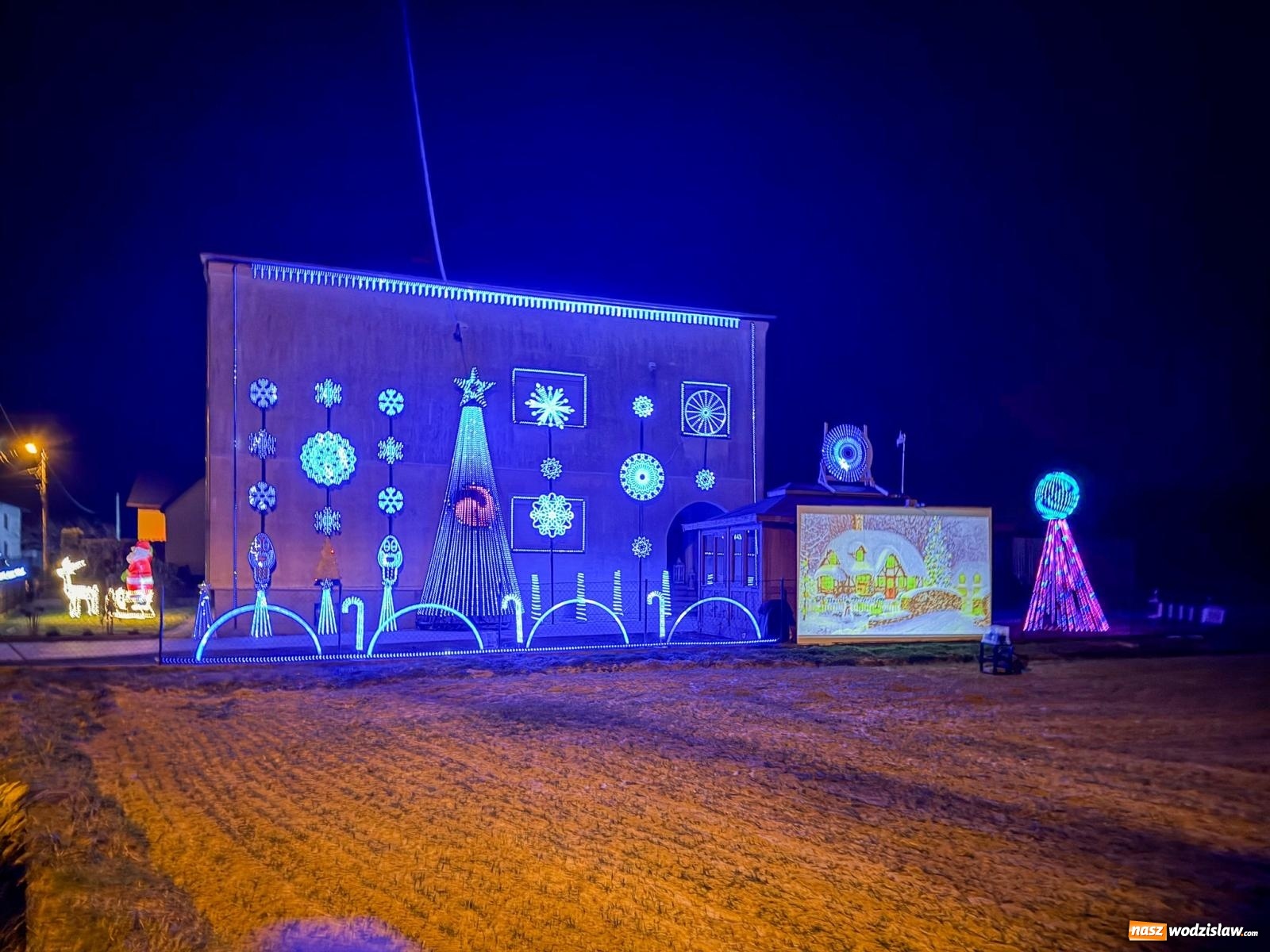 Zdjęcie w galerii na portalu naszwodzislaw.com: Griswoldowo niedaleko Wodzisławia Śląskiego. Nowa Wioska w świątecznej szacie wiadomości z regionu