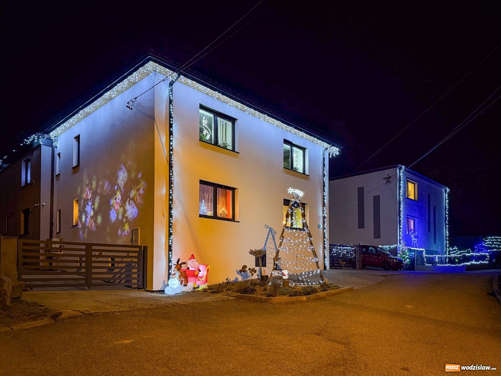 Zdjęcie w galerii na portalu naszwodzislaw.com: Griswoldowo niedaleko Wodzisławia Śląskiego. Nowa Wioska w świątecznej szacie wiadomości z regionu