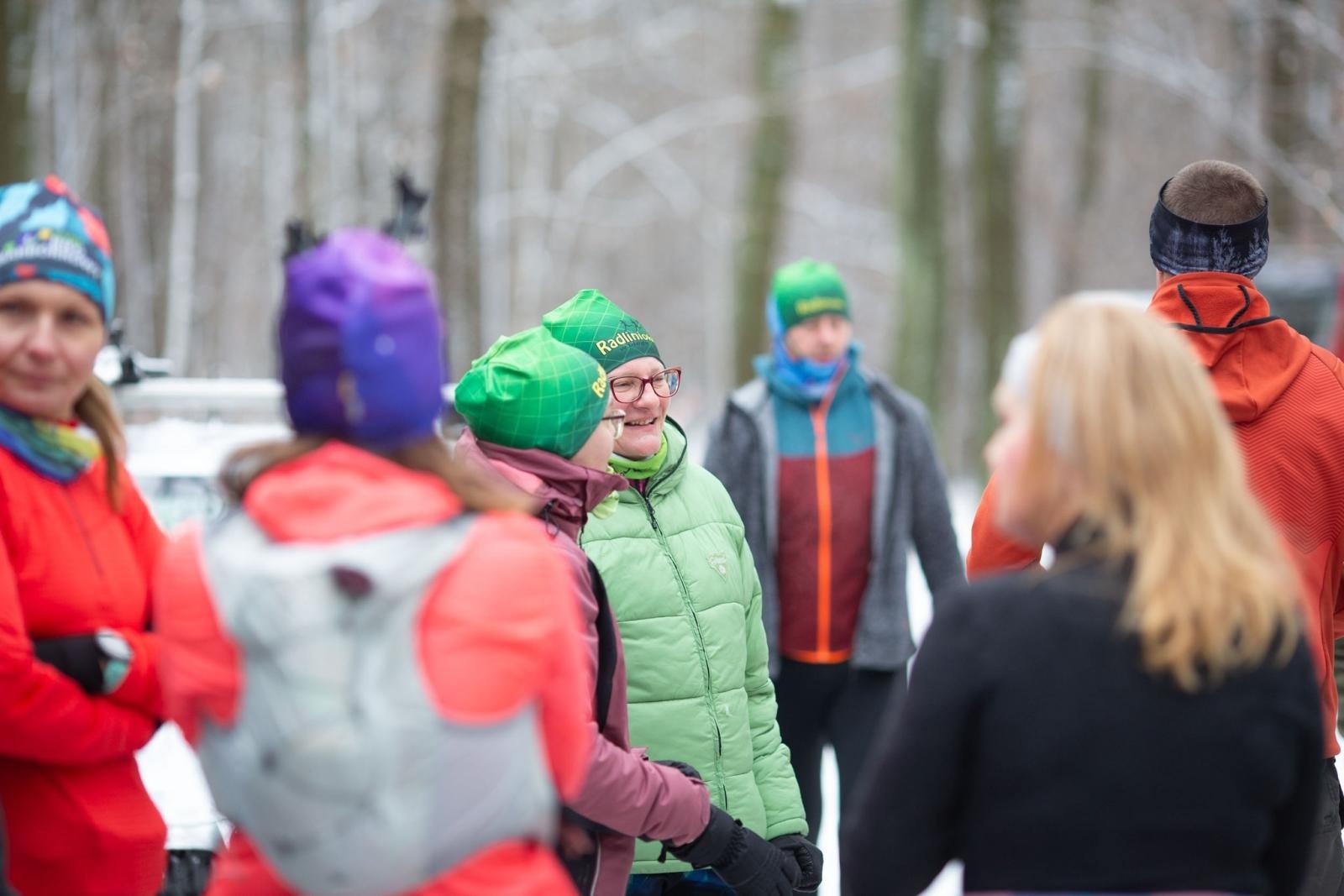 Zdjęcie w galerii na portalu naszwodzislaw.com: Sylwestrowe bieganie w Radlinie. Sportowa zabawa mimo zimowej aury [FOTO] wiadomości z regionu