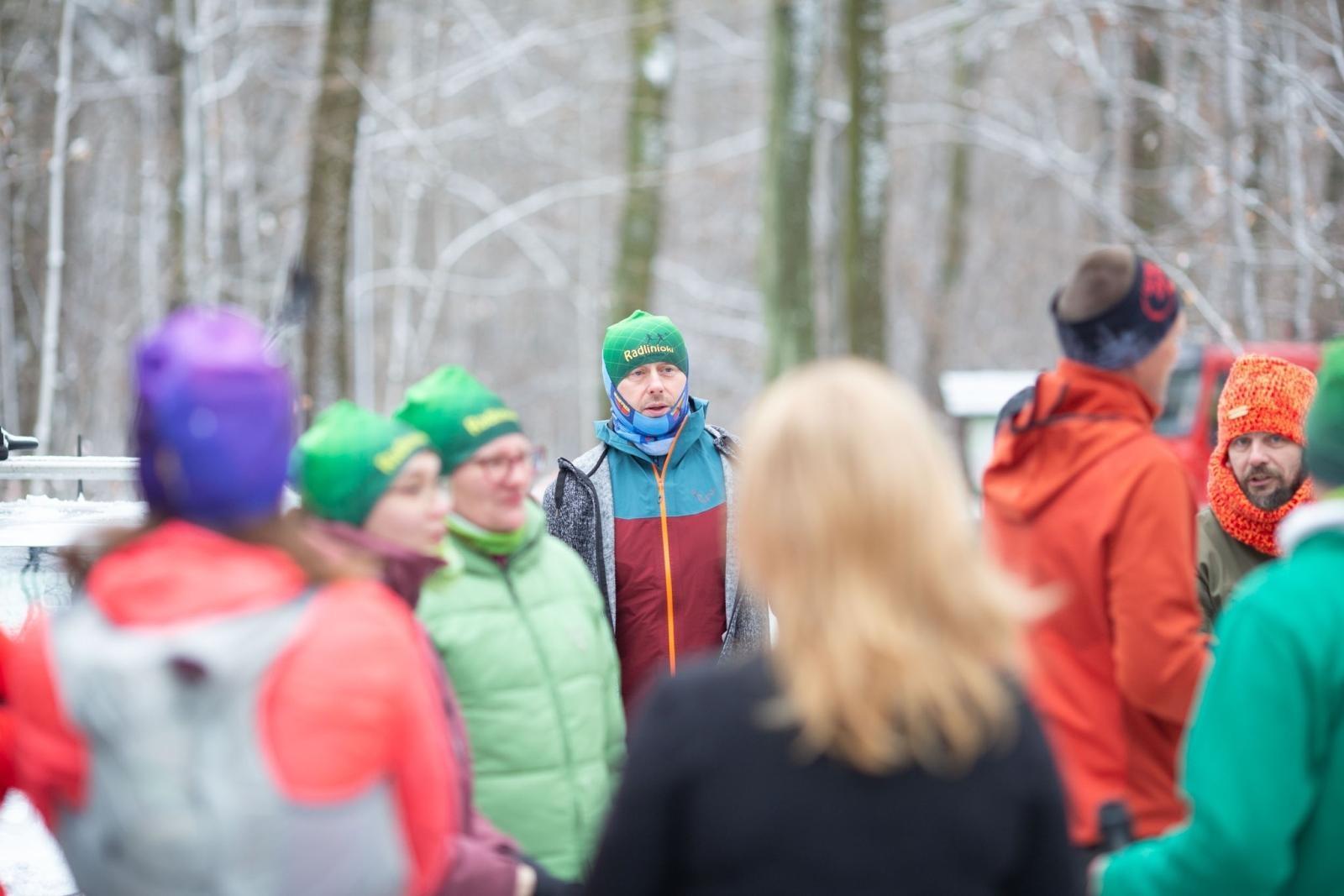 Zdjęcie w galerii na portalu naszwodzislaw.com: Sylwestrowe bieganie w Radlinie. Sportowa zabawa mimo zimowej aury [FOTO] wiadomości z regionu