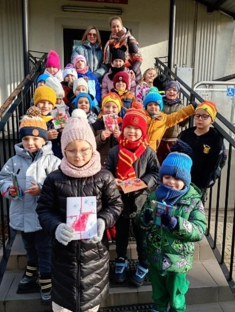 Zdjęcie w galerii na portalu naszwodzislaw.com: Świąteczna magia dobra w MOPS w Rydułtowach wiadomości z regionu