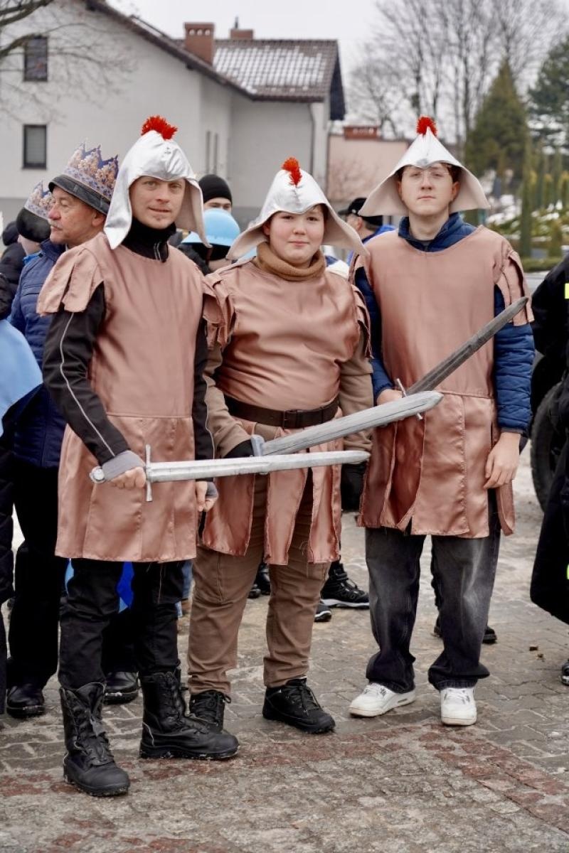 Zdjęcie w galerii na portalu naszwodzislaw.com: Orszak Trzech Króli ponownie zawitał do Rydułtów [FOTO] wiadomości z regionu