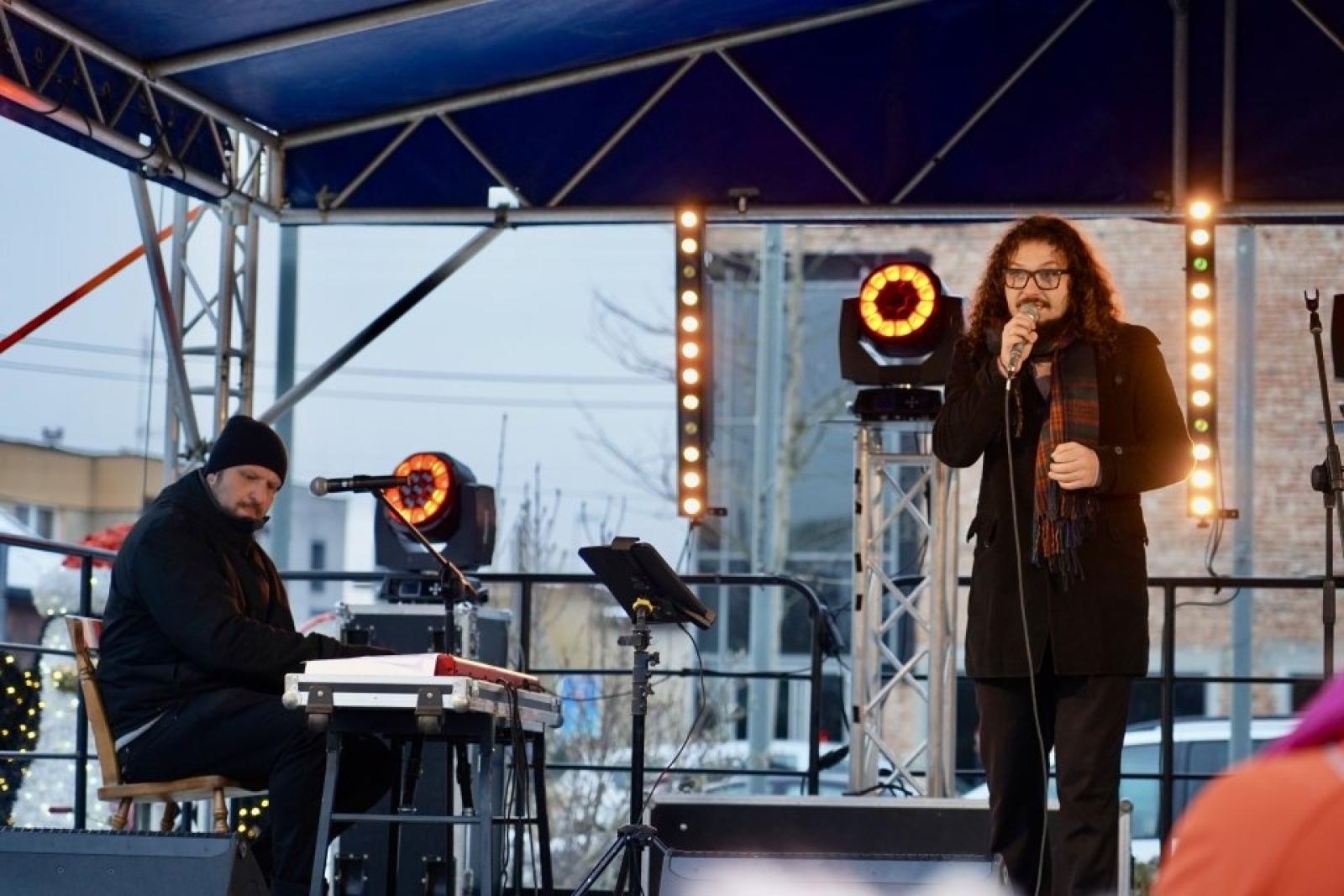 Zdjęcie w galerii na portalu naszwodzislaw.com: Orszak Trzech Króli ponownie zawitał do Rydułtów [FOTO] wiadomości z regionu