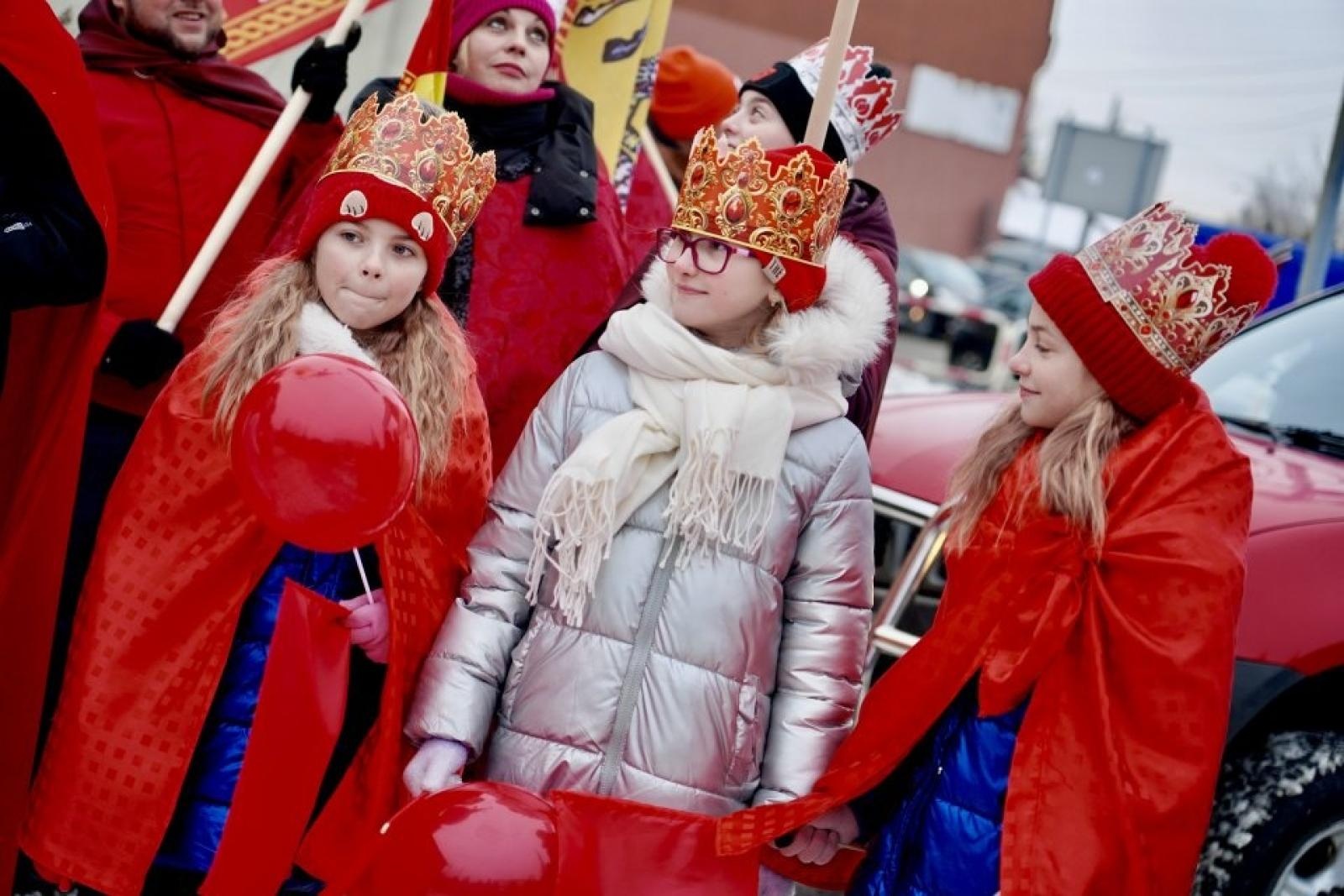 Zdjęcie w galerii na portalu naszwodzislaw.com: Orszak Trzech Króli ponownie zawitał do Rydułtów [FOTO] wiadomości z regionu
