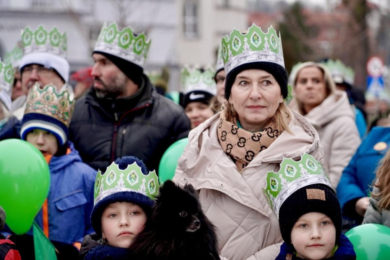 Zdjęcie w galerii na portalu naszwodzislaw.com: Orszak Trzech Króli ponownie zawitał do Rydułtów [FOTO] wiadomości z regionu