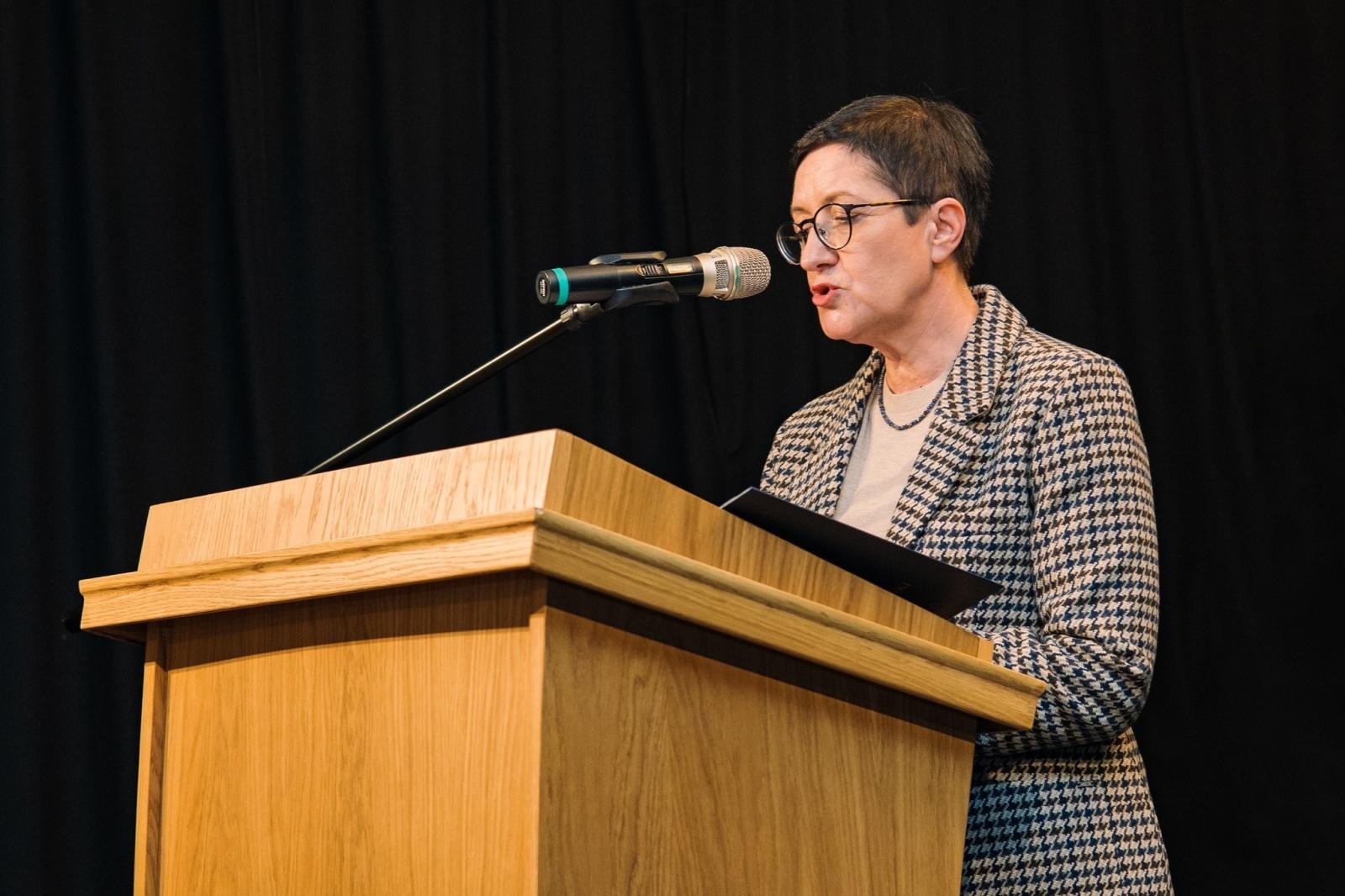 Zdjęcie w galerii na portalu naszwodzislaw.com: Małżonkowie świętowali złote, diamentowe i żelazne gody w Pałacu Dietrichsteinów [FOTO] wiadomości z regionu