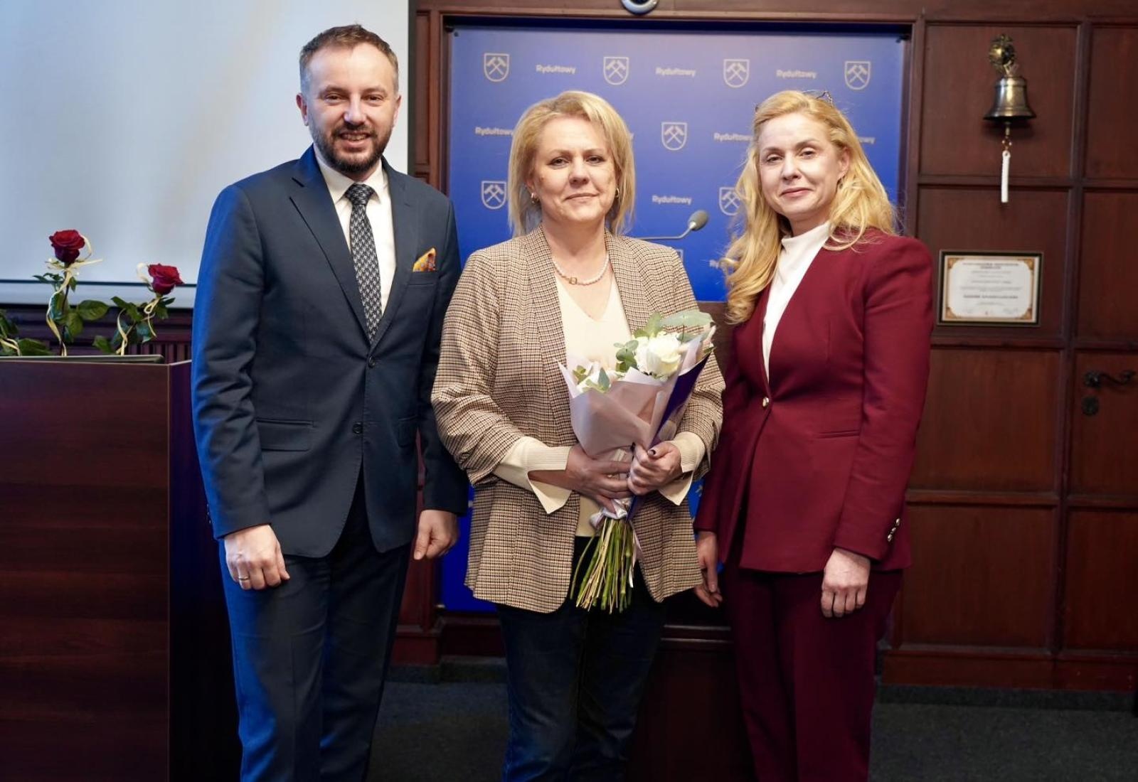 Zdjęcie w galerii na portalu naszwodzislaw.com: Zmiana na stanowisku dyrektora Szkoły Podstawowej nr 2 w Rydułtowach wiadomości z regionu