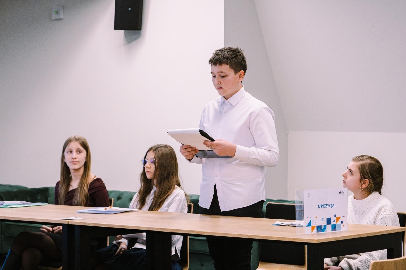 Zdjęcie w galerii na portalu naszwodzislaw.com: Dojrzałe argumenty i wielkie emocje. Za nami Wodzisławski Turniej Debat Oksfordzkich [FOTO] wiadomości z regionu