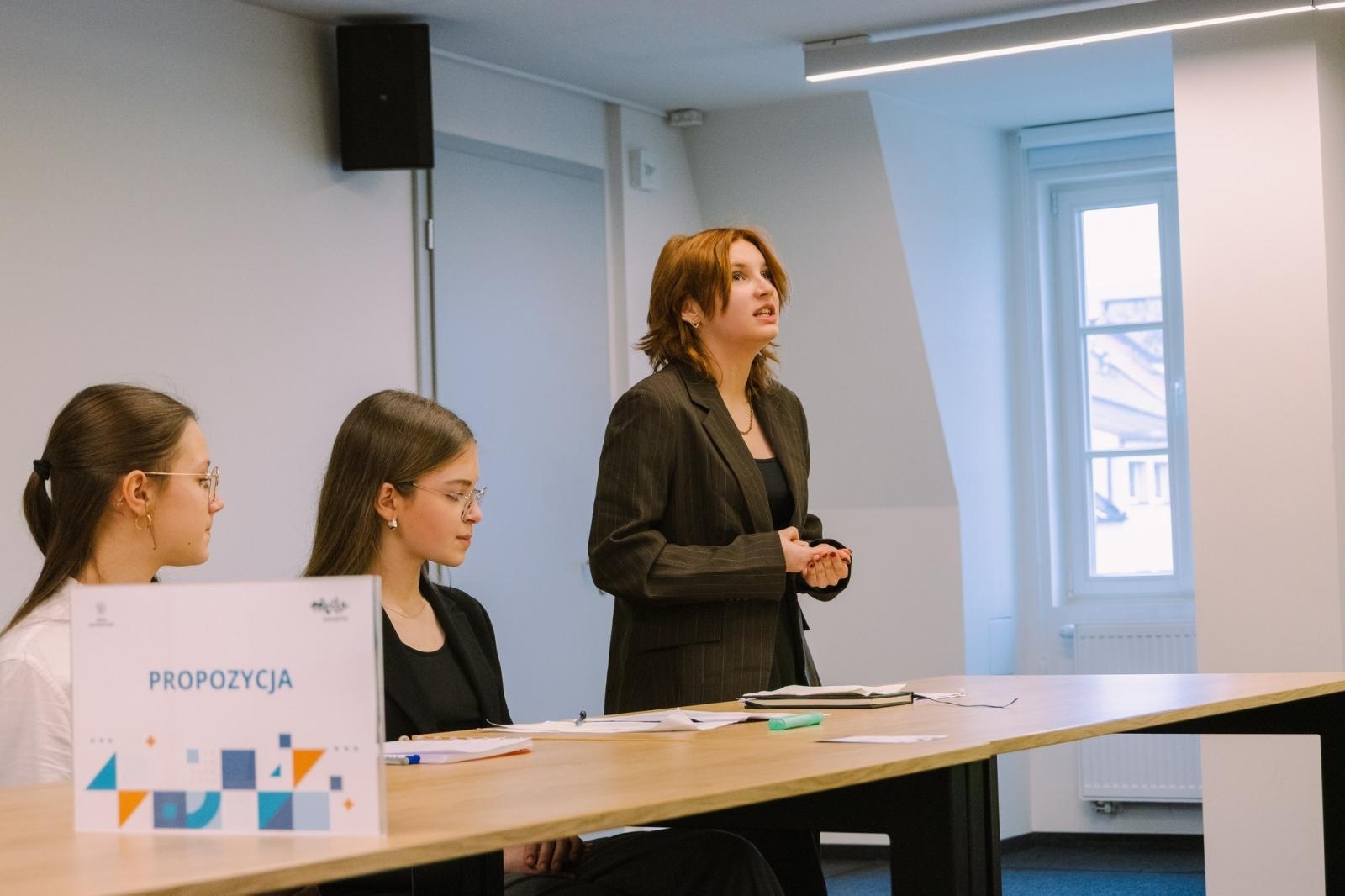 Zdjęcie w galerii na portalu naszwodzislaw.com: Dojrzałe argumenty i wielkie emocje. Za nami Wodzisławski Turniej Debat Oksfordzkich [FOTO] wiadomości z regionu