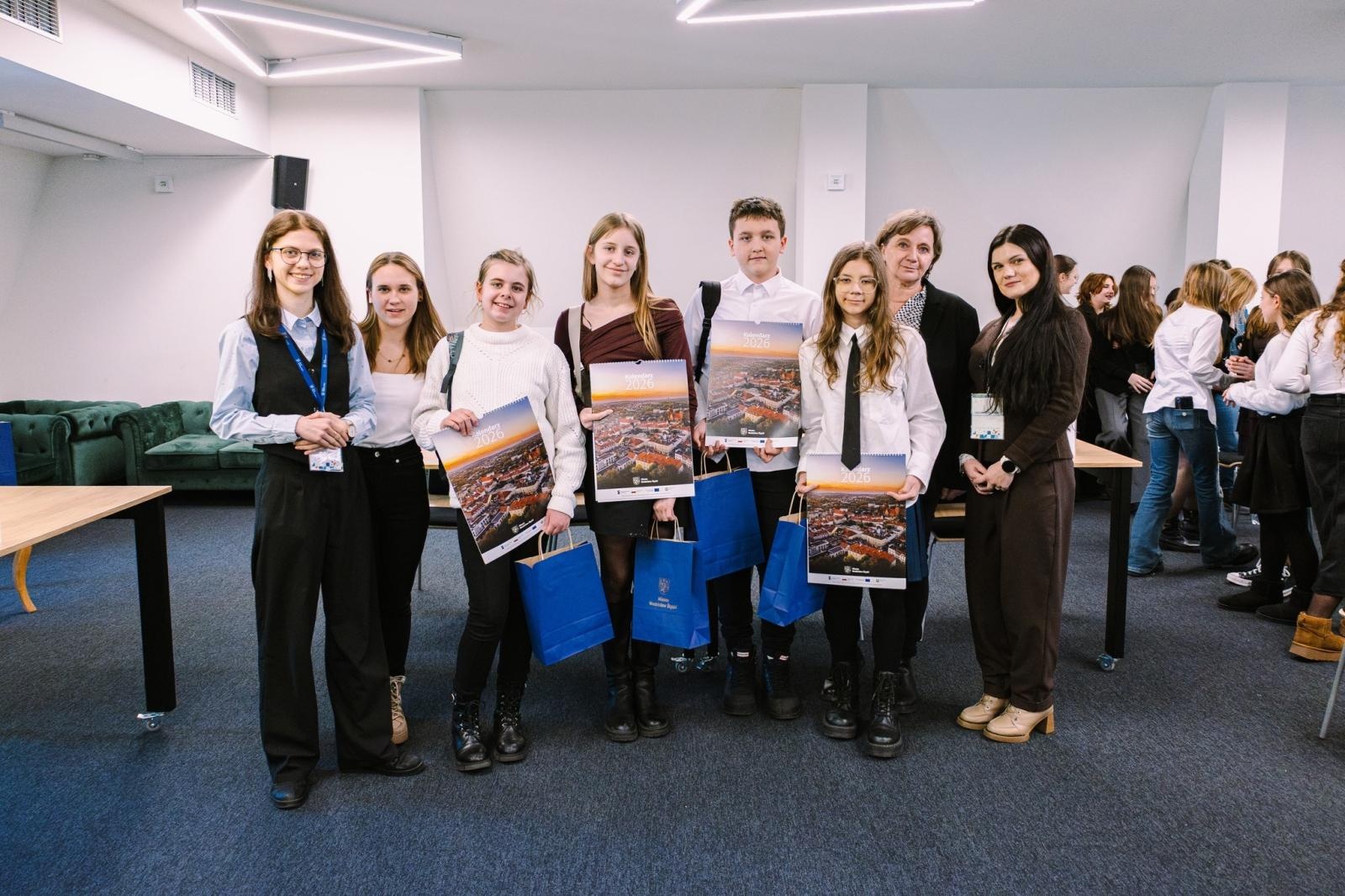 Zdjęcie w galerii na portalu naszwodzislaw.com: Dojrzałe argumenty i wielkie emocje. Za nami Wodzisławski Turniej Debat Oksfordzkich [FOTO] wiadomości z regionu