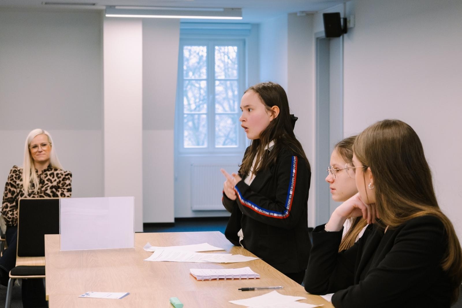 Zdjęcie w galerii na portalu naszwodzislaw.com: Dojrzałe argumenty i wielkie emocje. Za nami Wodzisławski Turniej Debat Oksfordzkich [FOTO] wiadomości z regionu