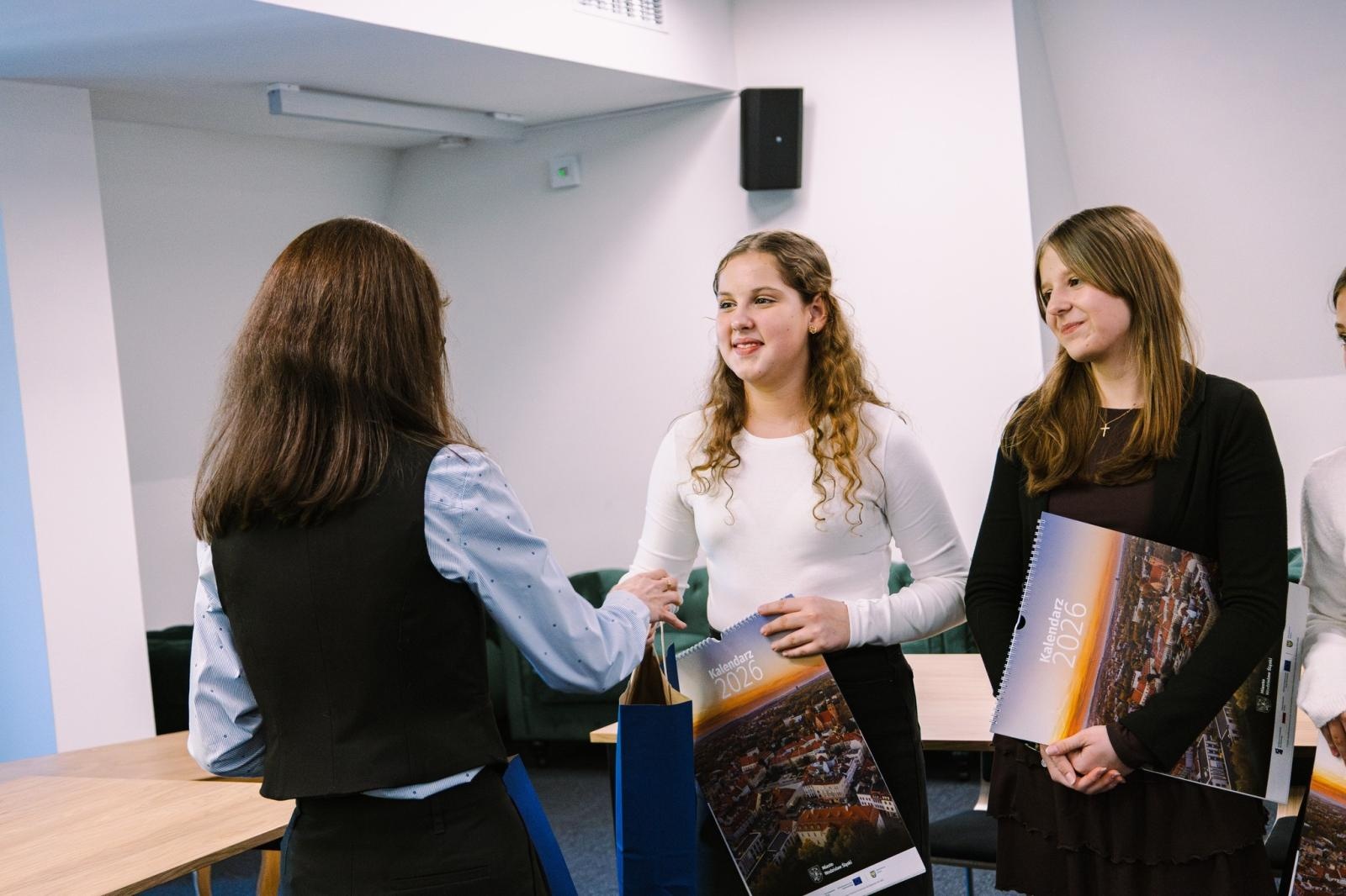 Zdjęcie w galerii na portalu naszwodzislaw.com: Dojrzałe argumenty i wielkie emocje. Za nami Wodzisławski Turniej Debat Oksfordzkich [FOTO] wiadomości z regionu