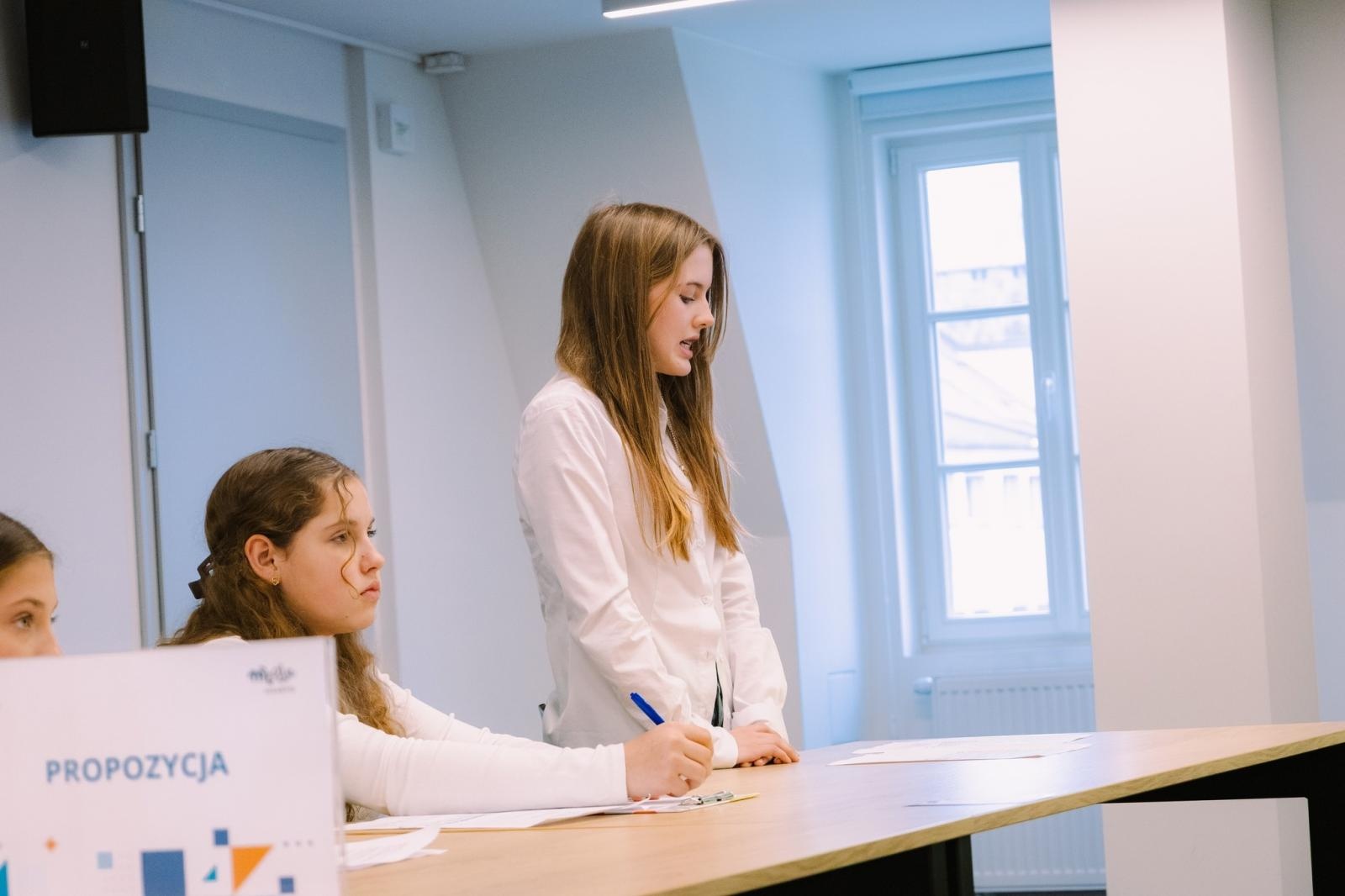 Zdjęcie w galerii na portalu naszwodzislaw.com: Dojrzałe argumenty i wielkie emocje. Za nami Wodzisławski Turniej Debat Oksfordzkich [FOTO] wiadomości z regionu