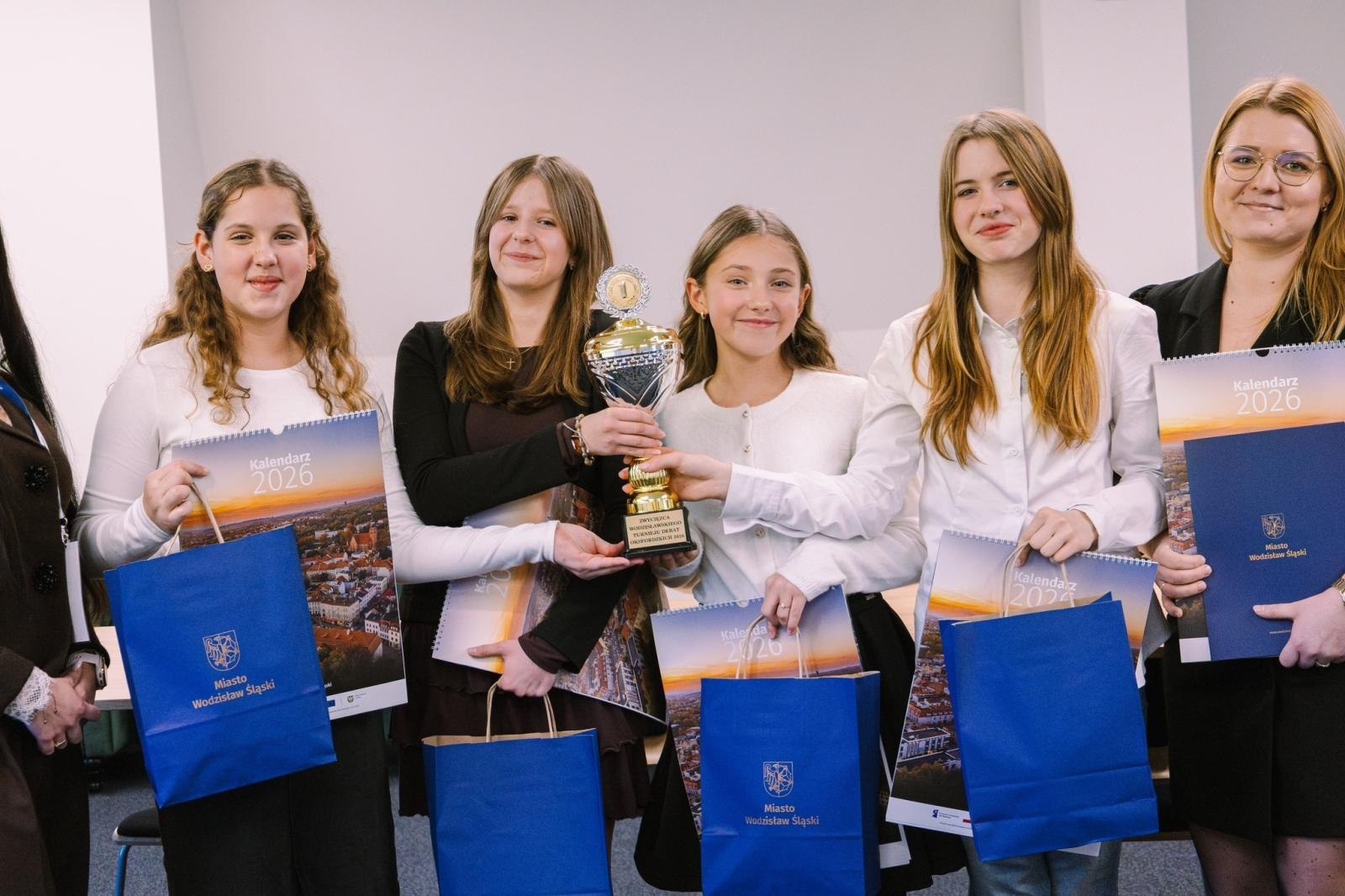 Zdjęcie w galerii na portalu naszwodzislaw.com: Dojrzałe argumenty i wielkie emocje. Za nami Wodzisławski Turniej Debat Oksfordzkich [FOTO] wiadomości z regionu