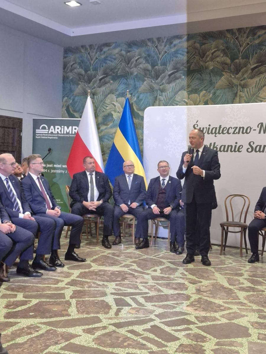 Zdjęcie w galerii na portalu naszwodzislaw.com: Koncert noworoczny i spotkanie samorządowców z wiceministrem edukacji w Gołkowicach wiadomości z regionu