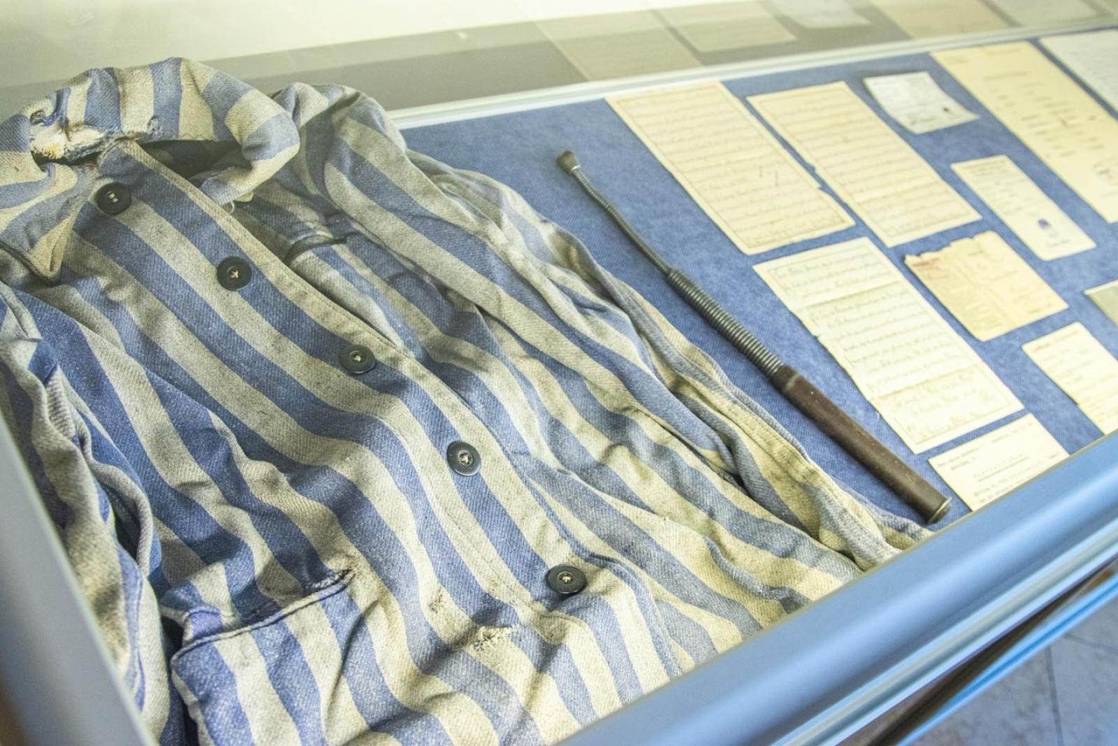 Zdjęcie w galerii na portalu naszwodzislaw.com: Historia, której nie wolno zapomnieć. Wodzisławskie obchody 81. rocznicy Marszu Śmierci [FOTO] wiadomości z regionu