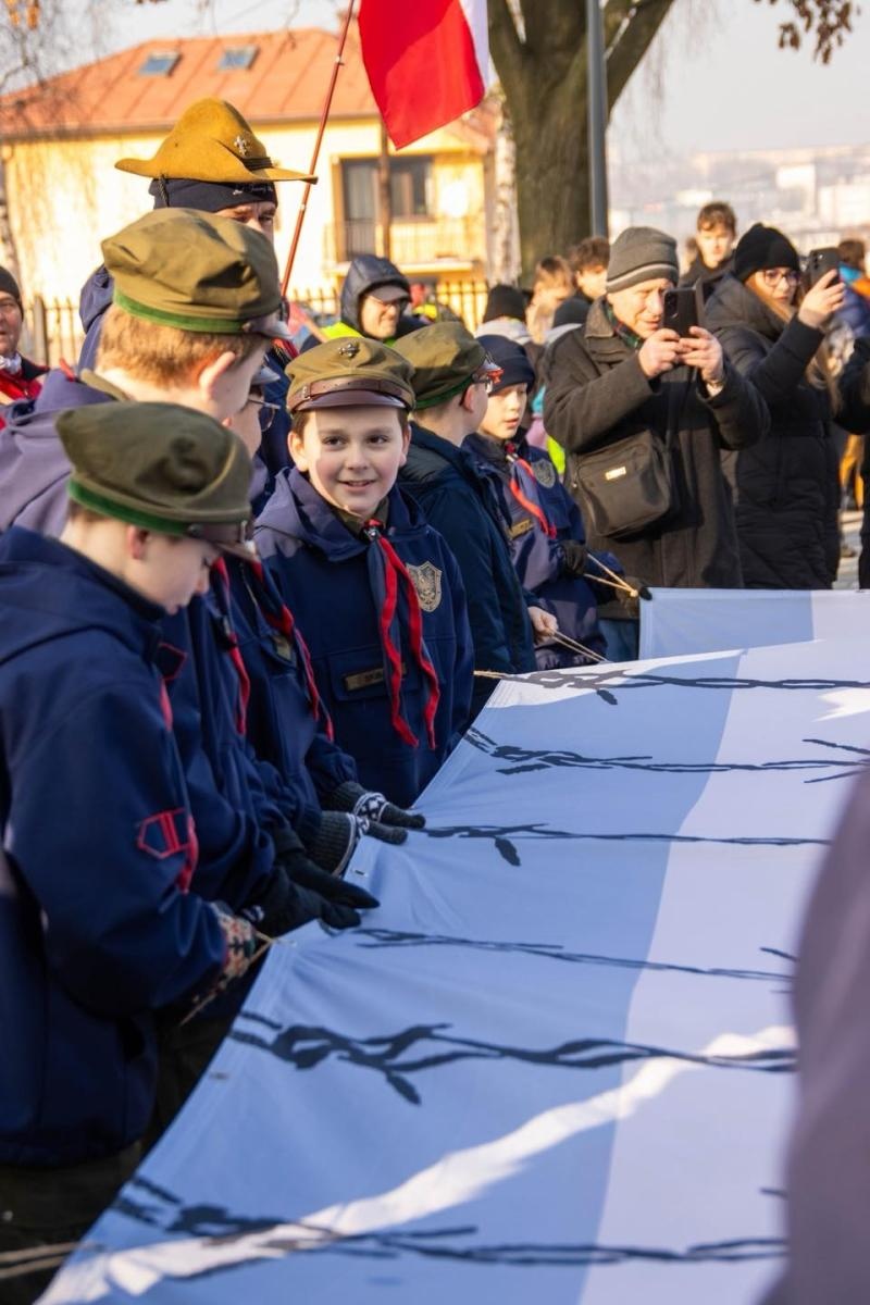 Zdjęcie w galerii na portalu naszwodzislaw.com: Historia, której nie wolno zapomnieć. Wodzisławskie obchody 81. rocznicy Marszu Śmierci [FOTO] wiadomości z regionu