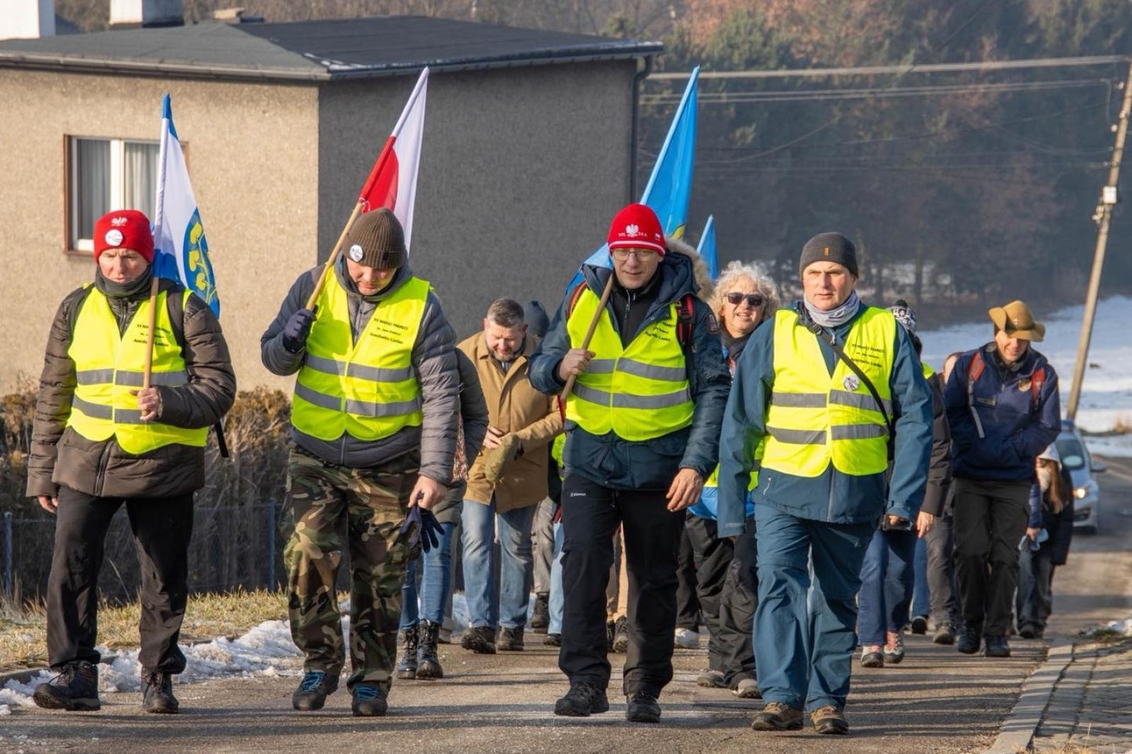 Zdjęcie w galerii na portalu naszwodzislaw.com: Historia, której nie wolno zapomnieć. Wodzisławskie obchody 81. rocznicy Marszu Śmierci [FOTO] wiadomości z regionu