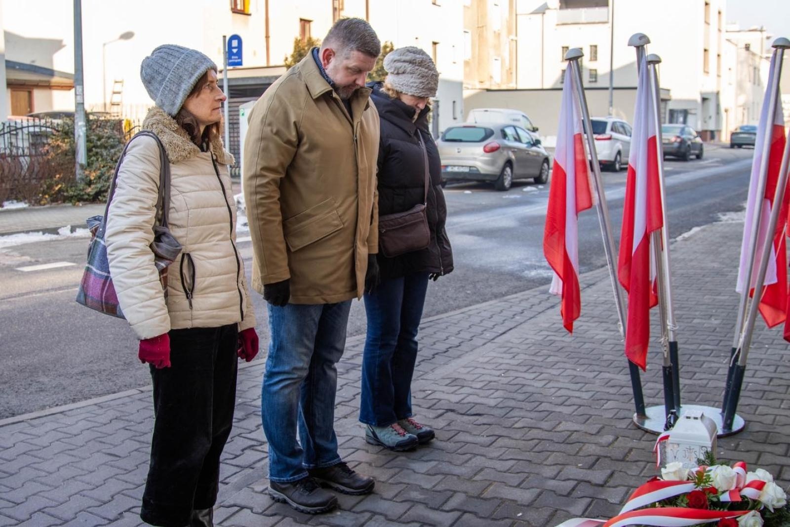 Zdjęcie w galerii na portalu naszwodzislaw.com: Historia, której nie wolno zapomnieć. Wodzisławskie obchody 81. rocznicy Marszu Śmierci [FOTO] wiadomości z regionu