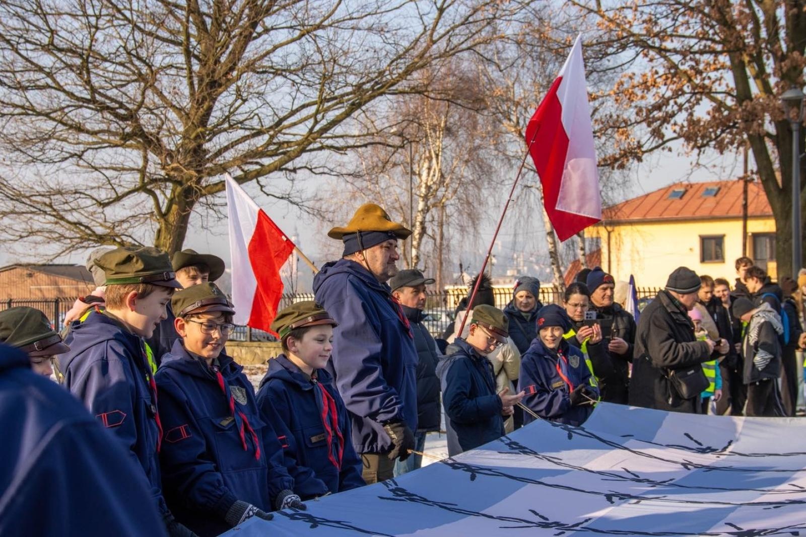 Zdjęcie w galerii na portalu naszwodzislaw.com: Historia, której nie wolno zapomnieć. Wodzisławskie obchody 81. rocznicy Marszu Śmierci [FOTO] wiadomości z regionu