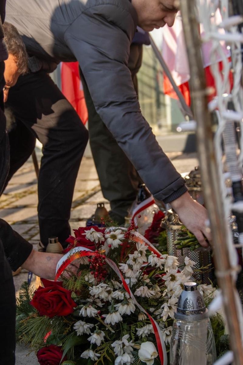 Zdjęcie w galerii na portalu naszwodzislaw.com: Historia, której nie wolno zapomnieć. Wodzisławskie obchody 81. rocznicy Marszu Śmierci [FOTO] wiadomości z regionu