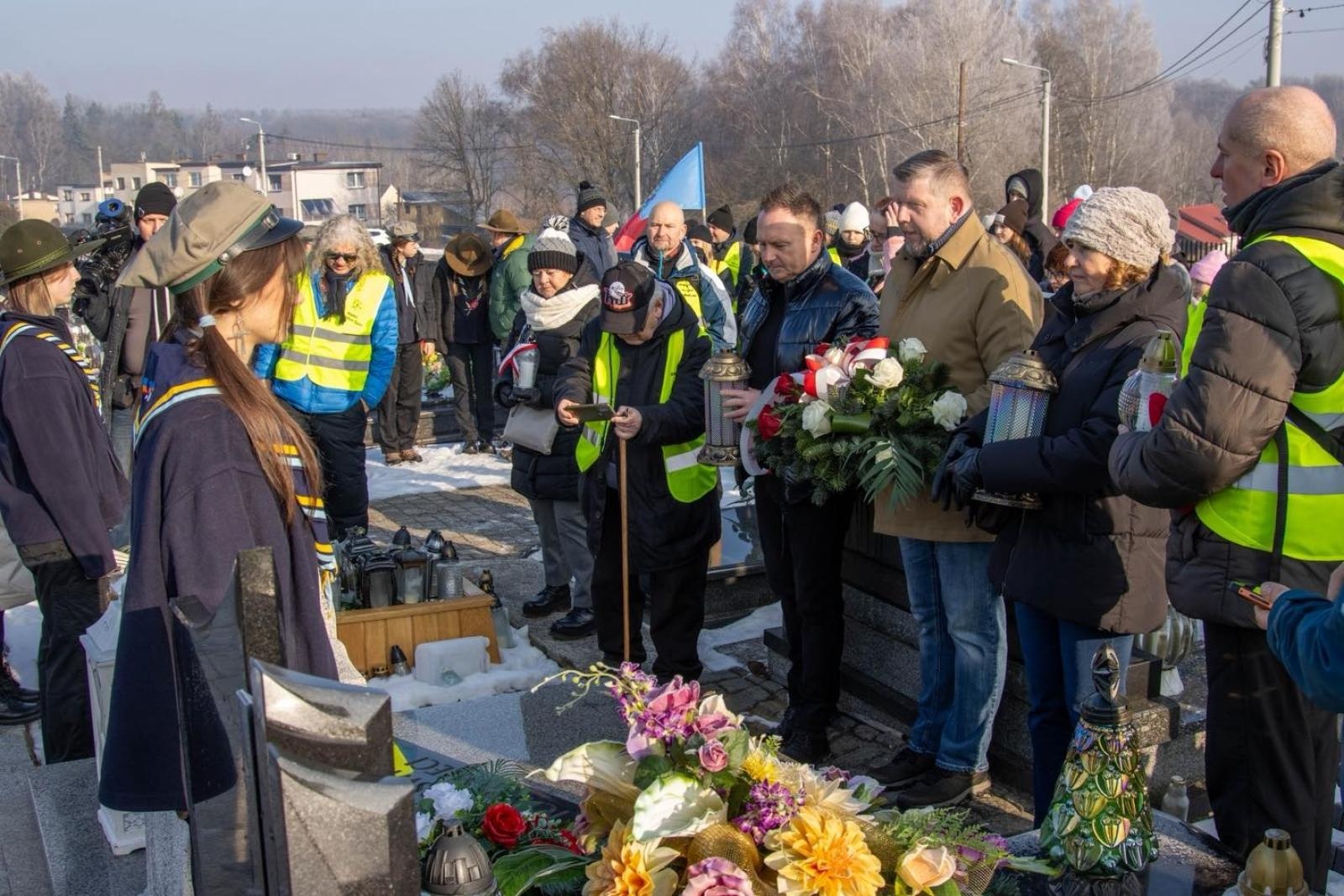 Zdjęcie w galerii na portalu naszwodzislaw.com: Historia, której nie wolno zapomnieć. Wodzisławskie obchody 81. rocznicy Marszu Śmierci [FOTO] wiadomości z regionu