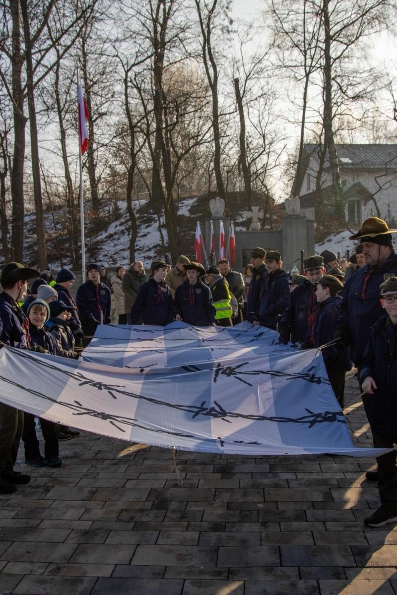 Zdjęcie w galerii na portalu naszwodzislaw.com: Historia, której nie wolno zapomnieć. Wodzisławskie obchody 81. rocznicy Marszu Śmierci [FOTO] wiadomości z regionu