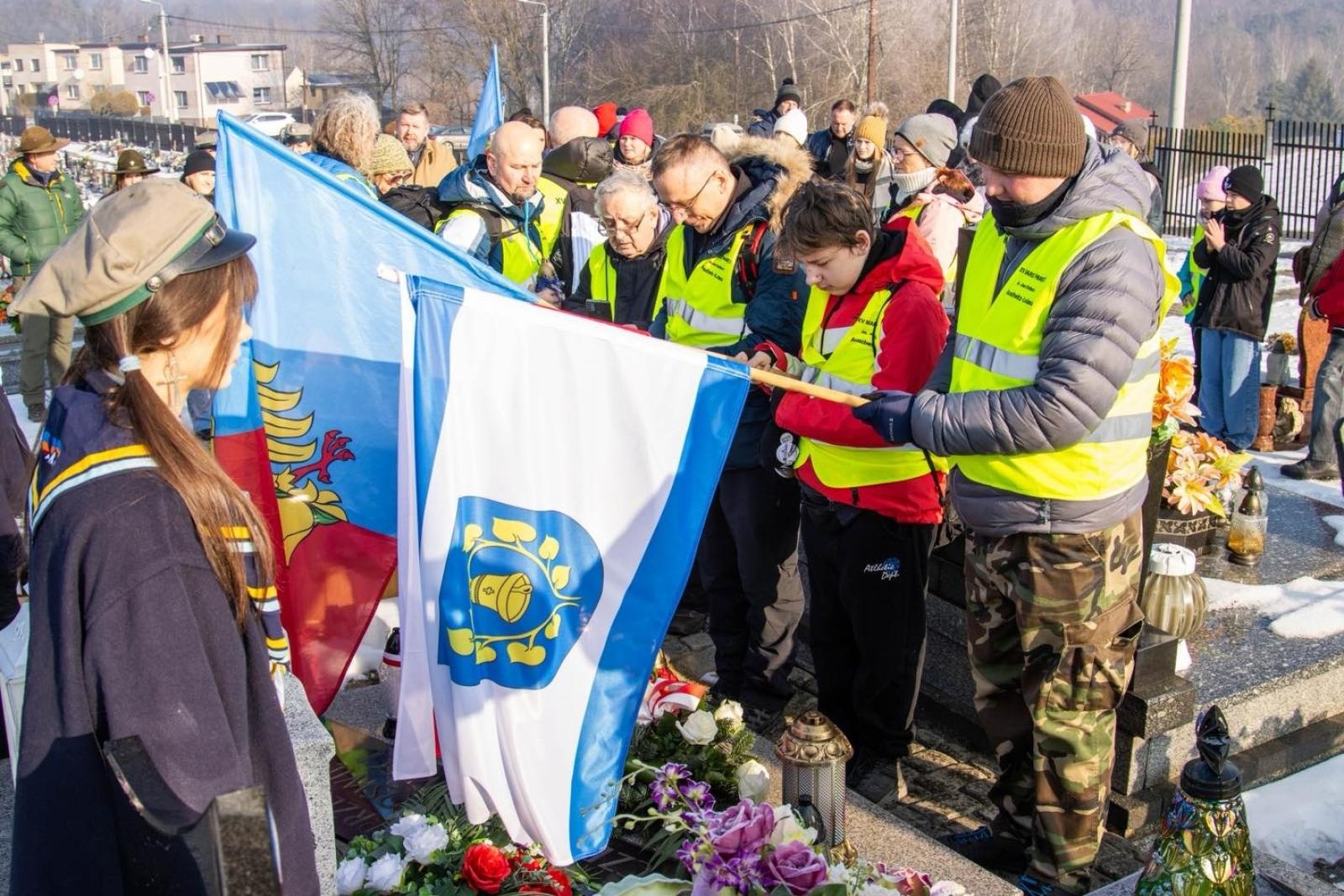 Zdjęcie w galerii na portalu naszwodzislaw.com: Historia, której nie wolno zapomnieć. Wodzisławskie obchody 81. rocznicy Marszu Śmierci [FOTO] wiadomości z regionu