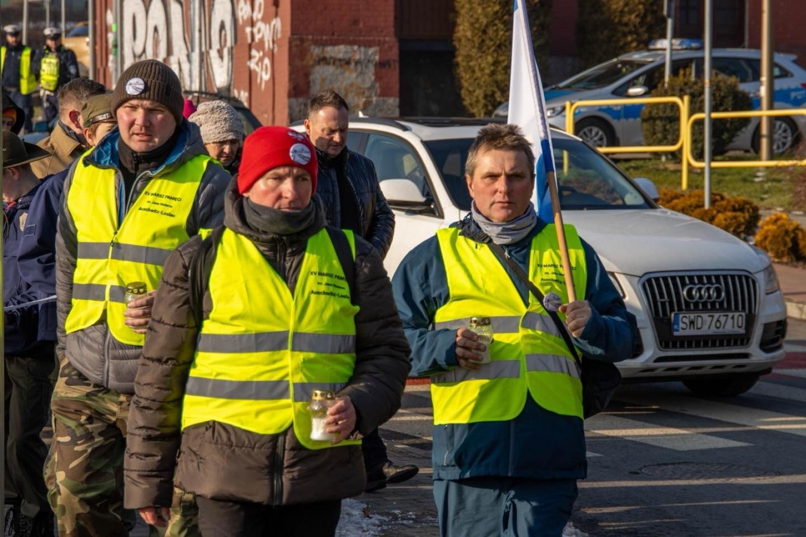 Zdjęcie w galerii na portalu naszwodzislaw.com: Historia, której nie wolno zapomnieć. Wodzisławskie obchody 81. rocznicy Marszu Śmierci [FOTO] wiadomości z regionu