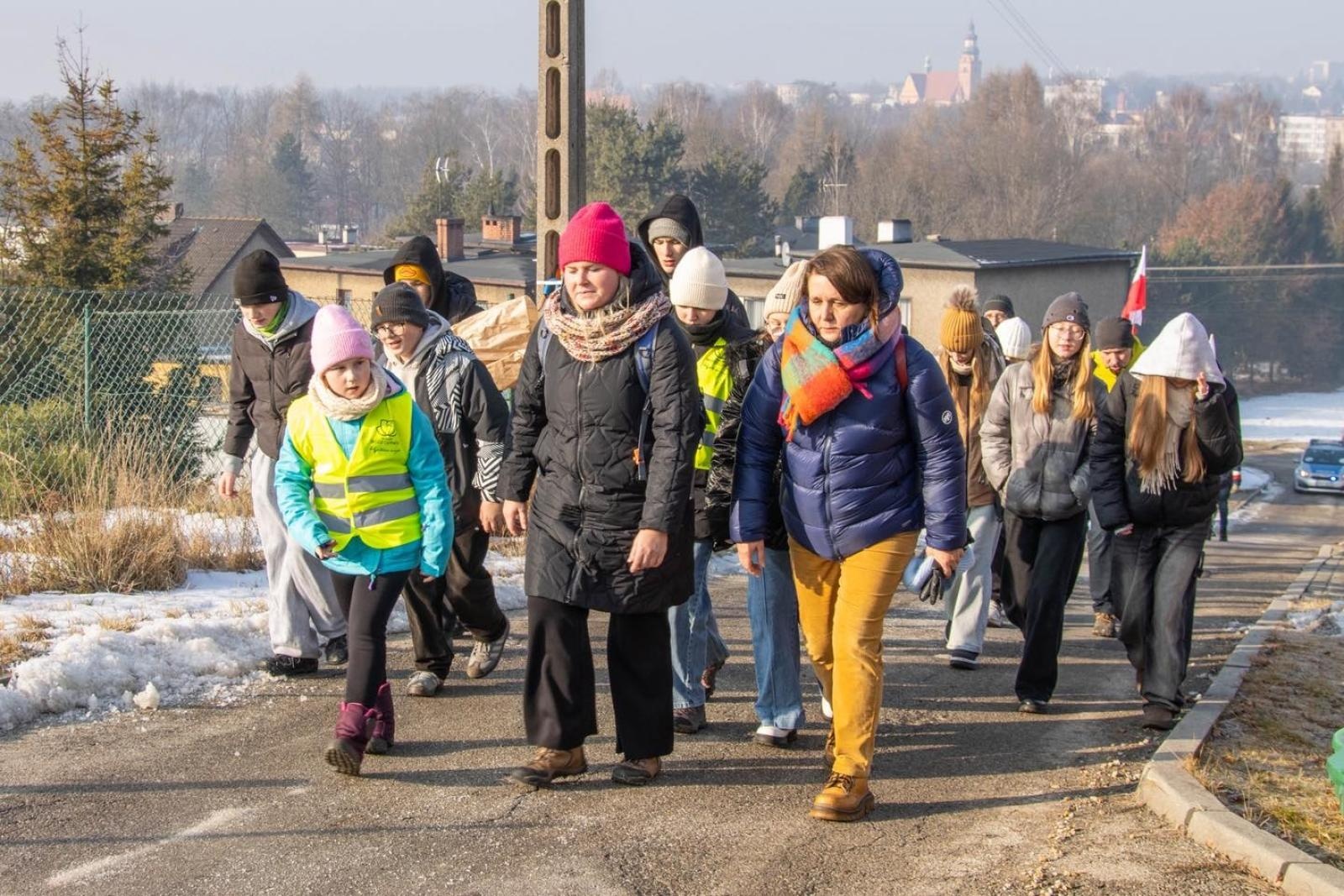 Zdjęcie w galerii na portalu naszwodzislaw.com: Historia, której nie wolno zapomnieć. Wodzisławskie obchody 81. rocznicy Marszu Śmierci [FOTO] wiadomości z regionu