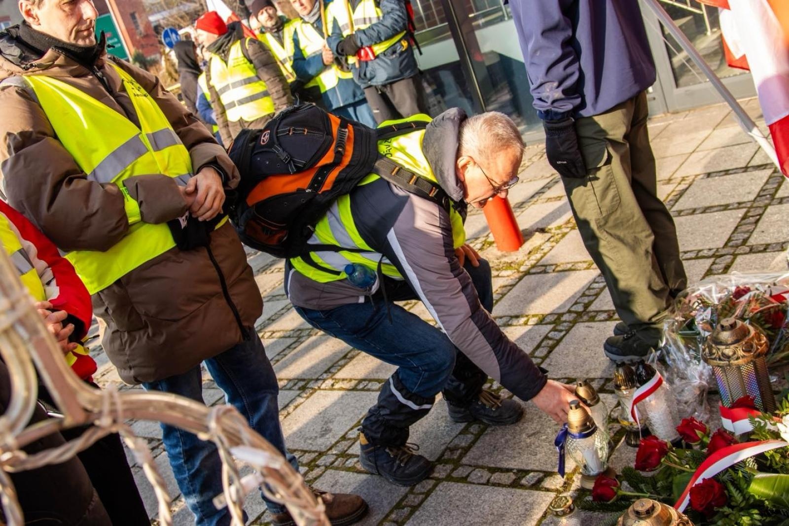 Zdjęcie w galerii na portalu naszwodzislaw.com: Historia, której nie wolno zapomnieć. Wodzisławskie obchody 81. rocznicy Marszu Śmierci [FOTO] wiadomości z regionu