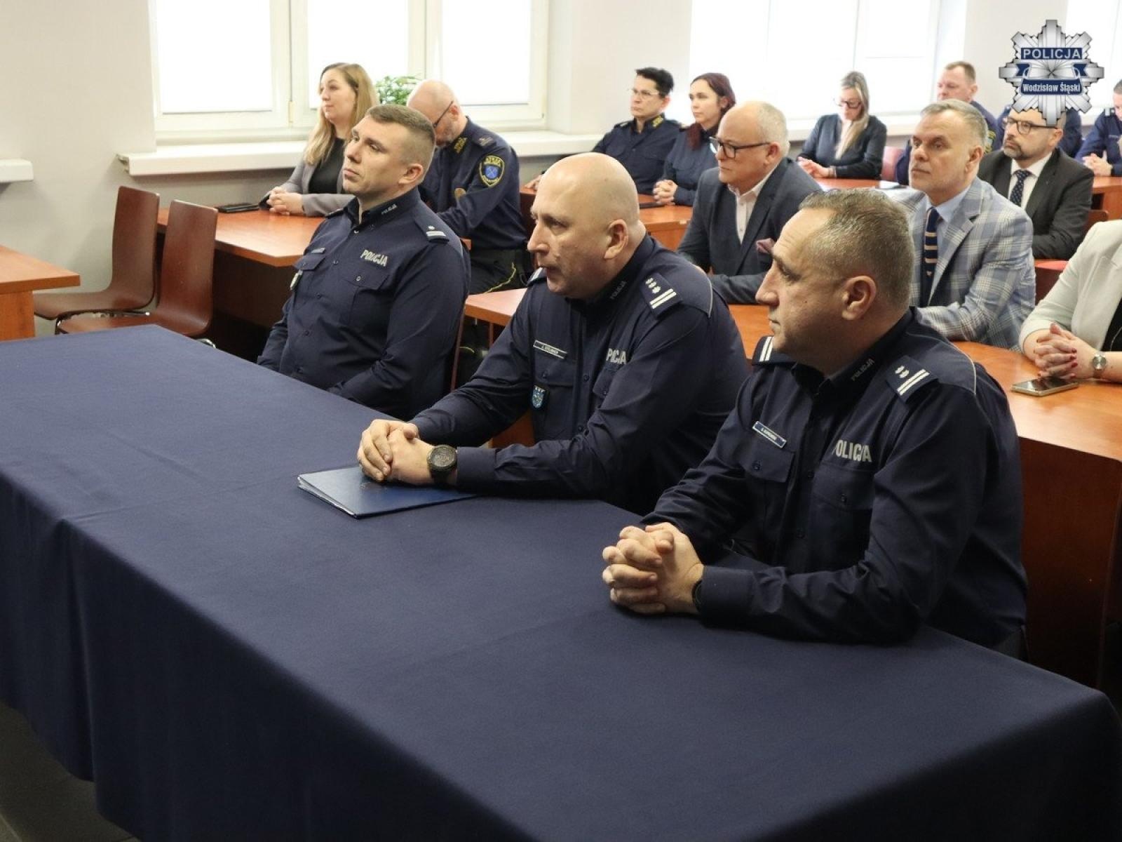 Zdjęcie w galerii na portalu naszwodzislaw.com: Wysokie wyniki i jasno określone priorytety. Roczna odprawa wodzisławskiej Policji wiadomości z regionu
